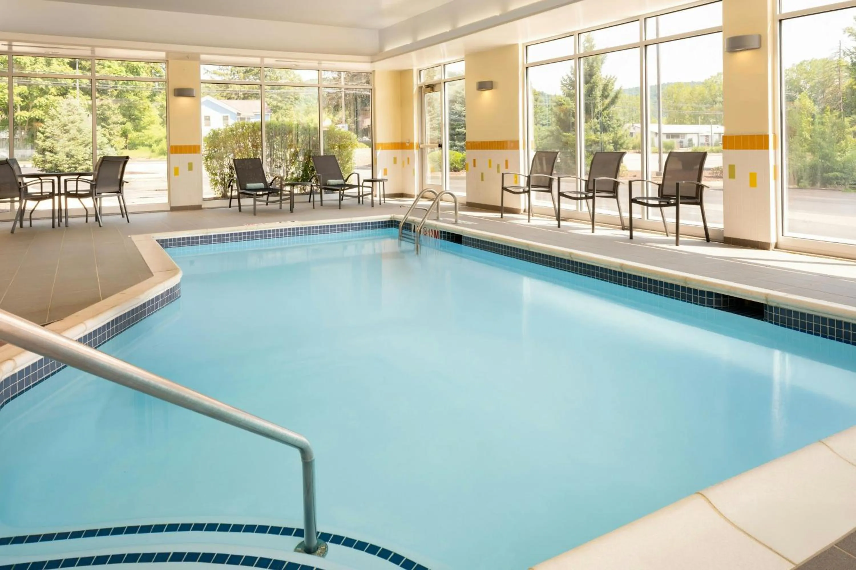 Swimming pool in Fairfield Inn & Suites by Marriott Towanda Wysox