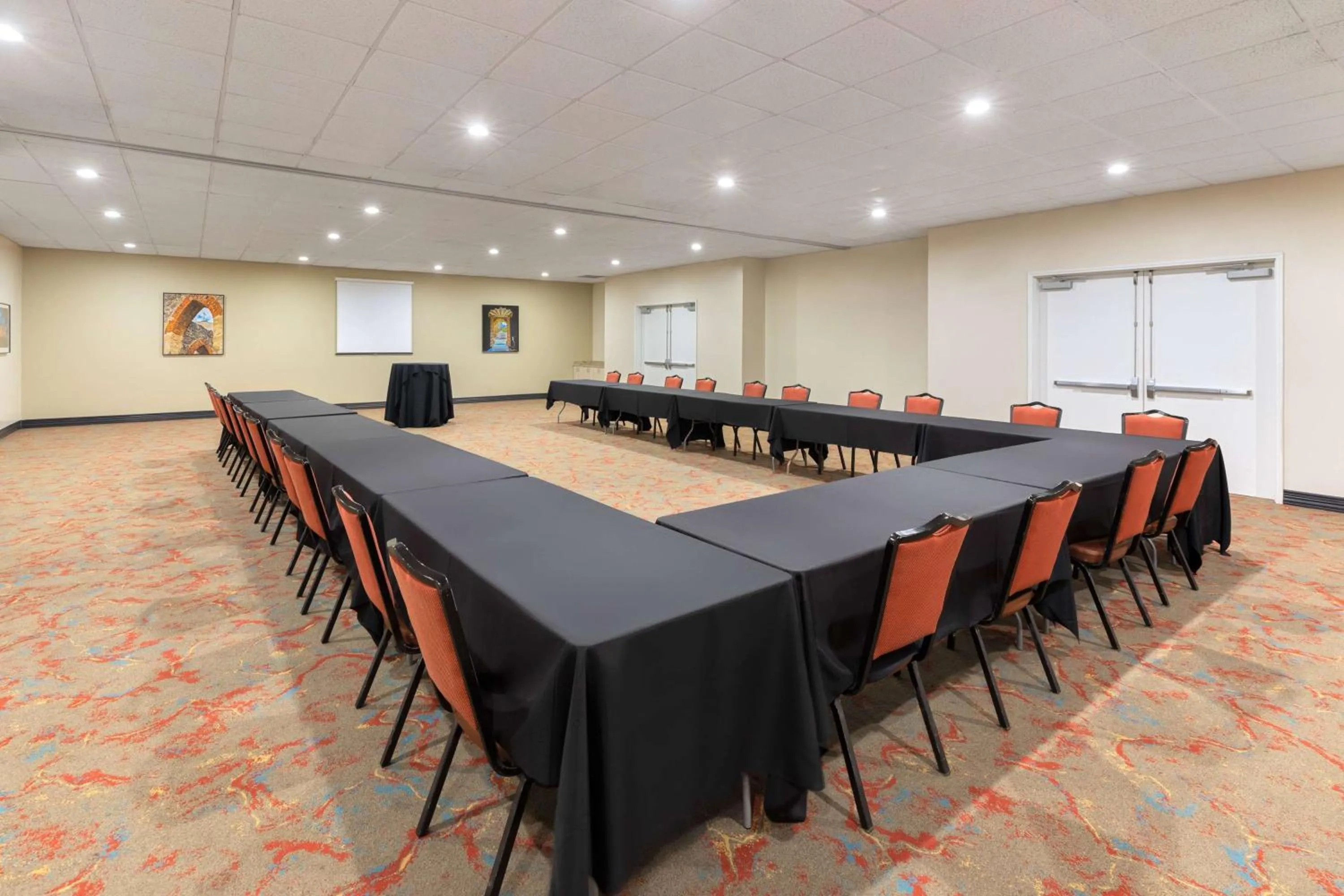 Meeting/conference room in La Quinta by Wyndham San Antonio Medical Ctr. NW