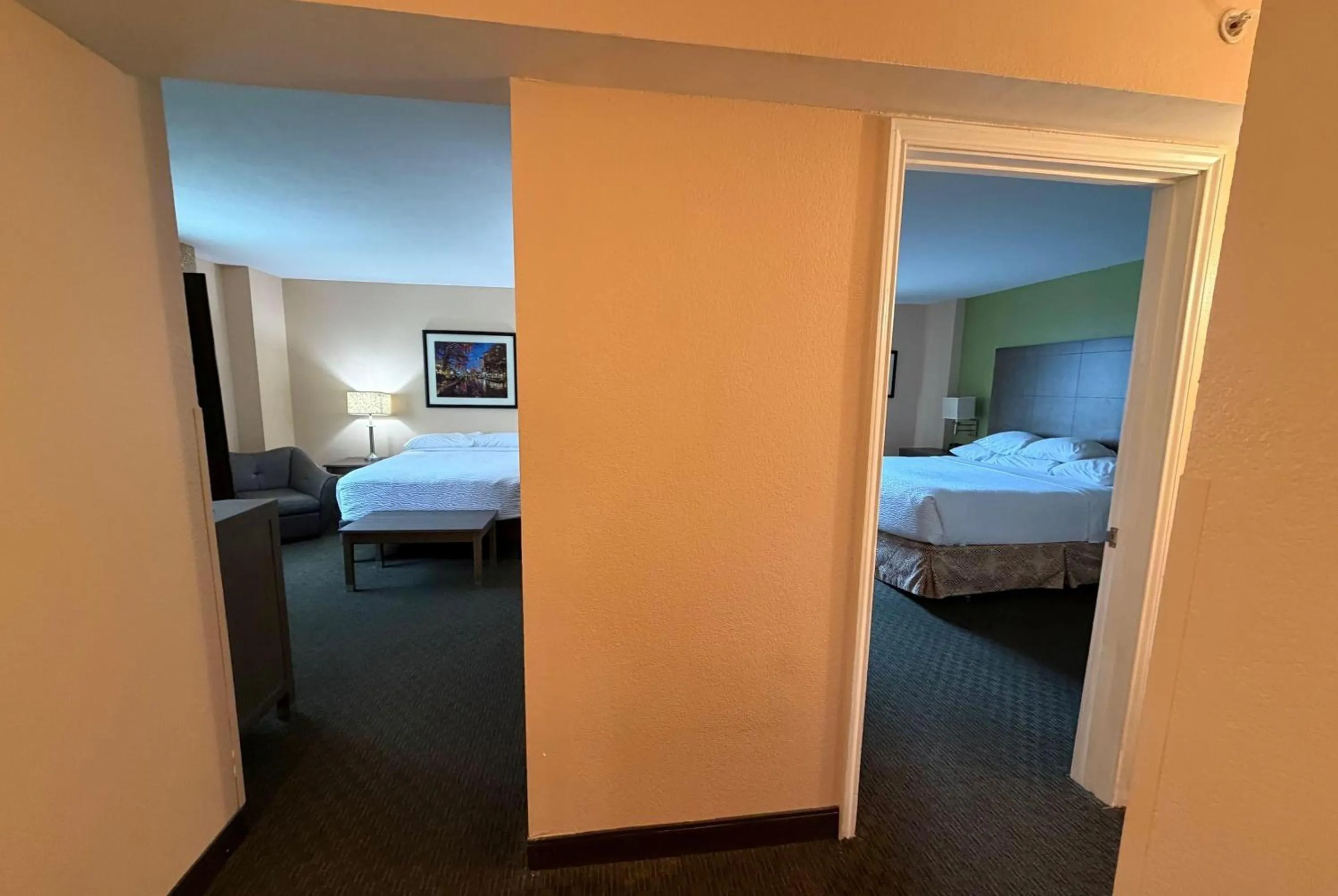 Bed in La Quinta by Wyndham San Antonio Medical Ctr. NW