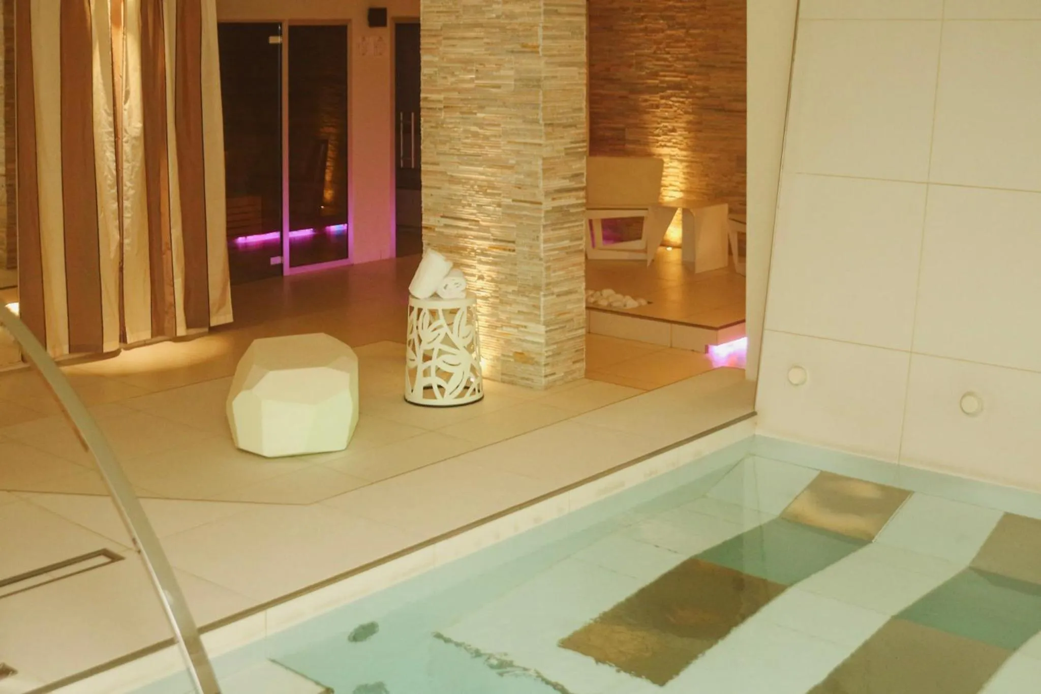 Spa and wellness centre/facilities in Hotel Parigi 2 & Spa