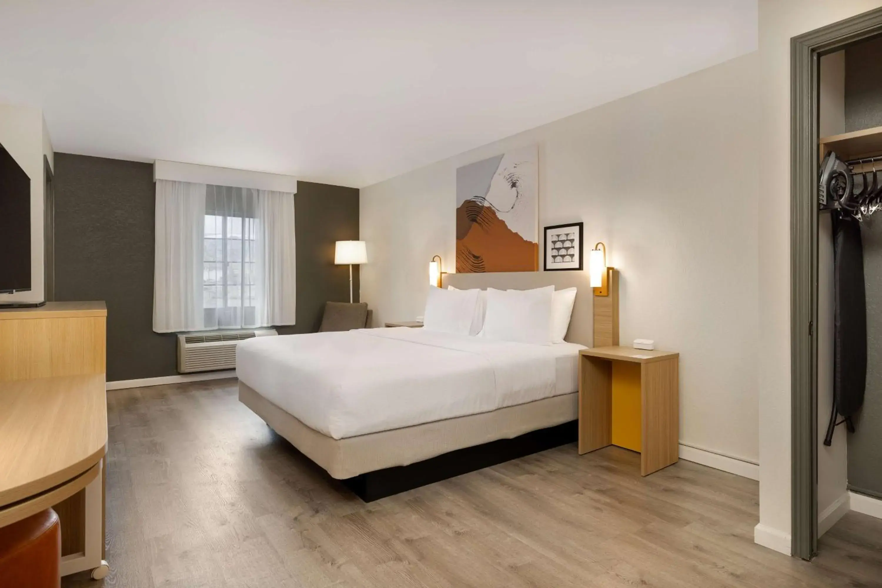 Bed in Spark by Hilton Rock Springs Bed in Spark by Hilton Rock Springs