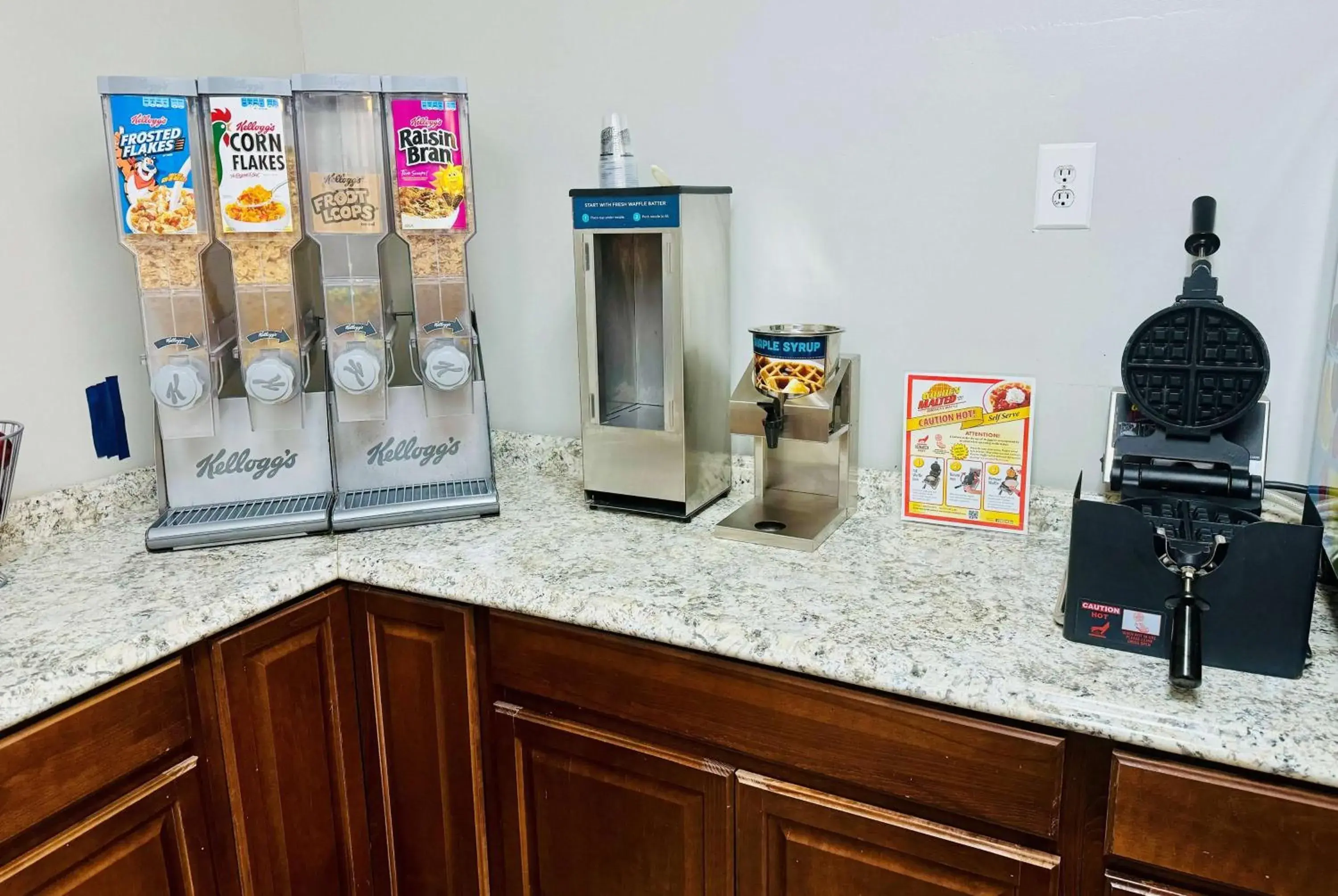 Breakfast in Clarion Inn Breakfast in Clarion Inn