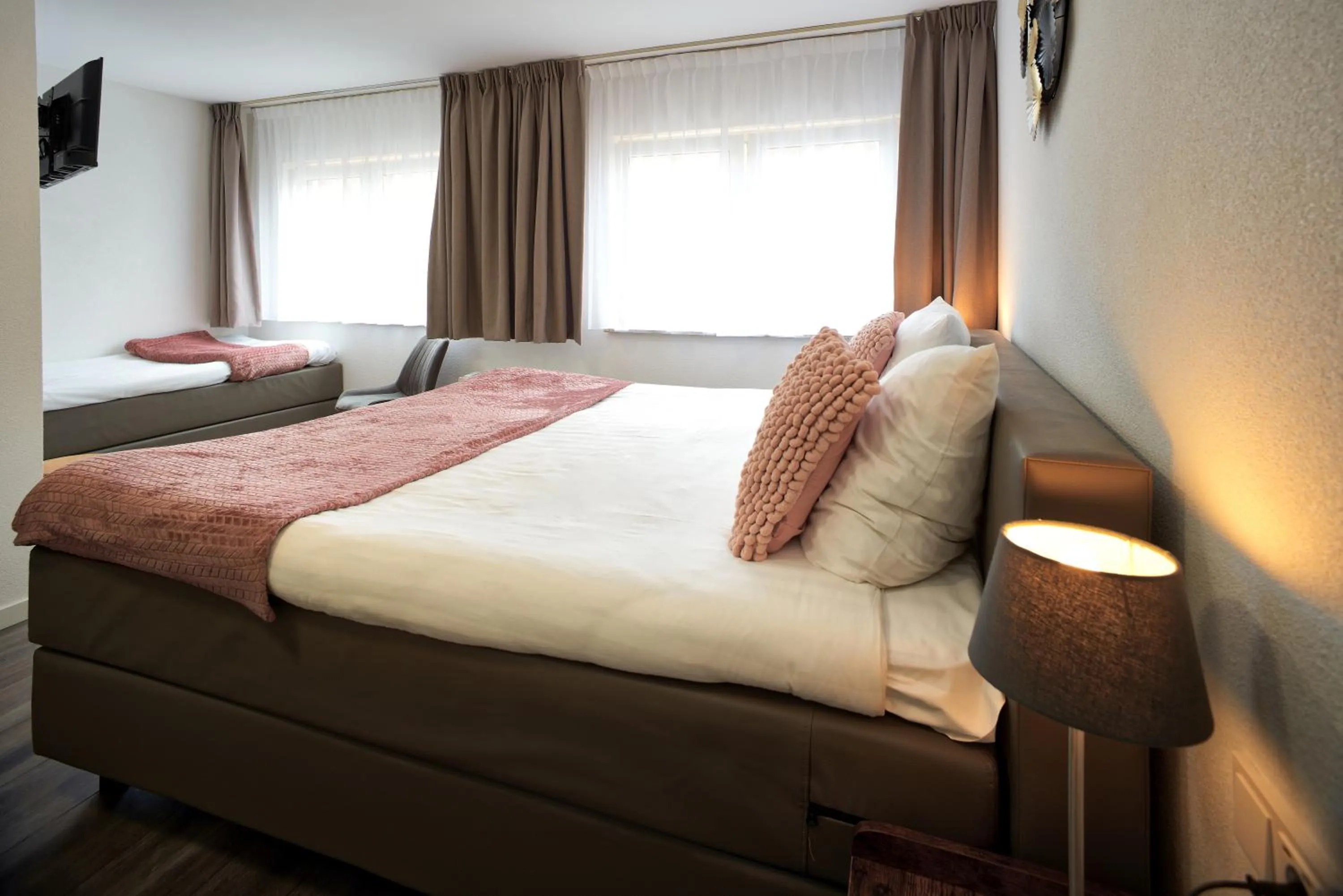 Bedroom, Bed in Bed and Breakfast De Heren van Valkenburg