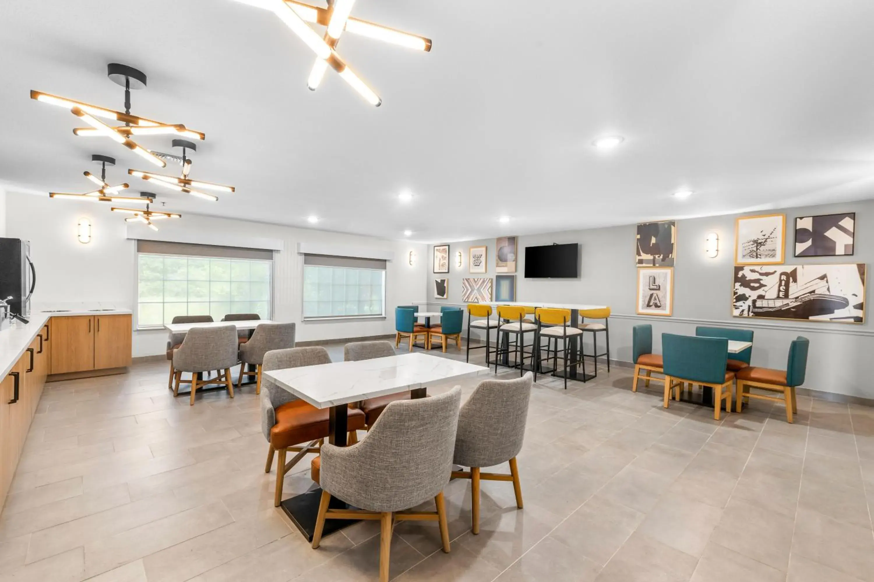 Breakfast in Best Western Acadia Hotel Breakfast in Best Western Acadia Hotel