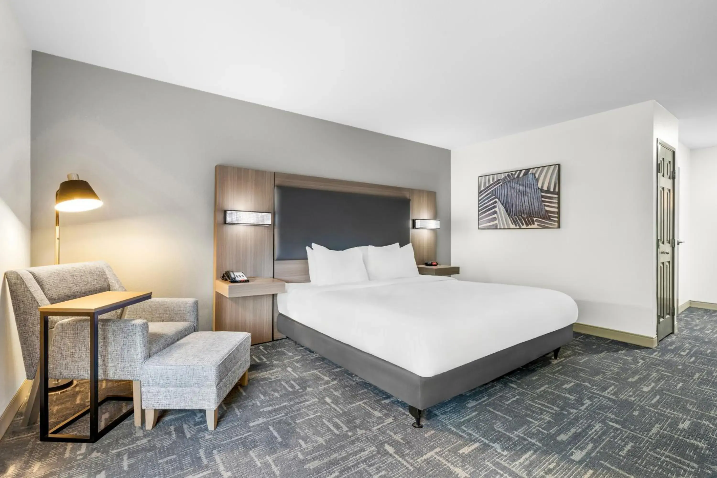 Photo of the whole room, Bed in Best Western Acadia Hotel Photo of the whole room, Bed in Best Western Acadia Hotel