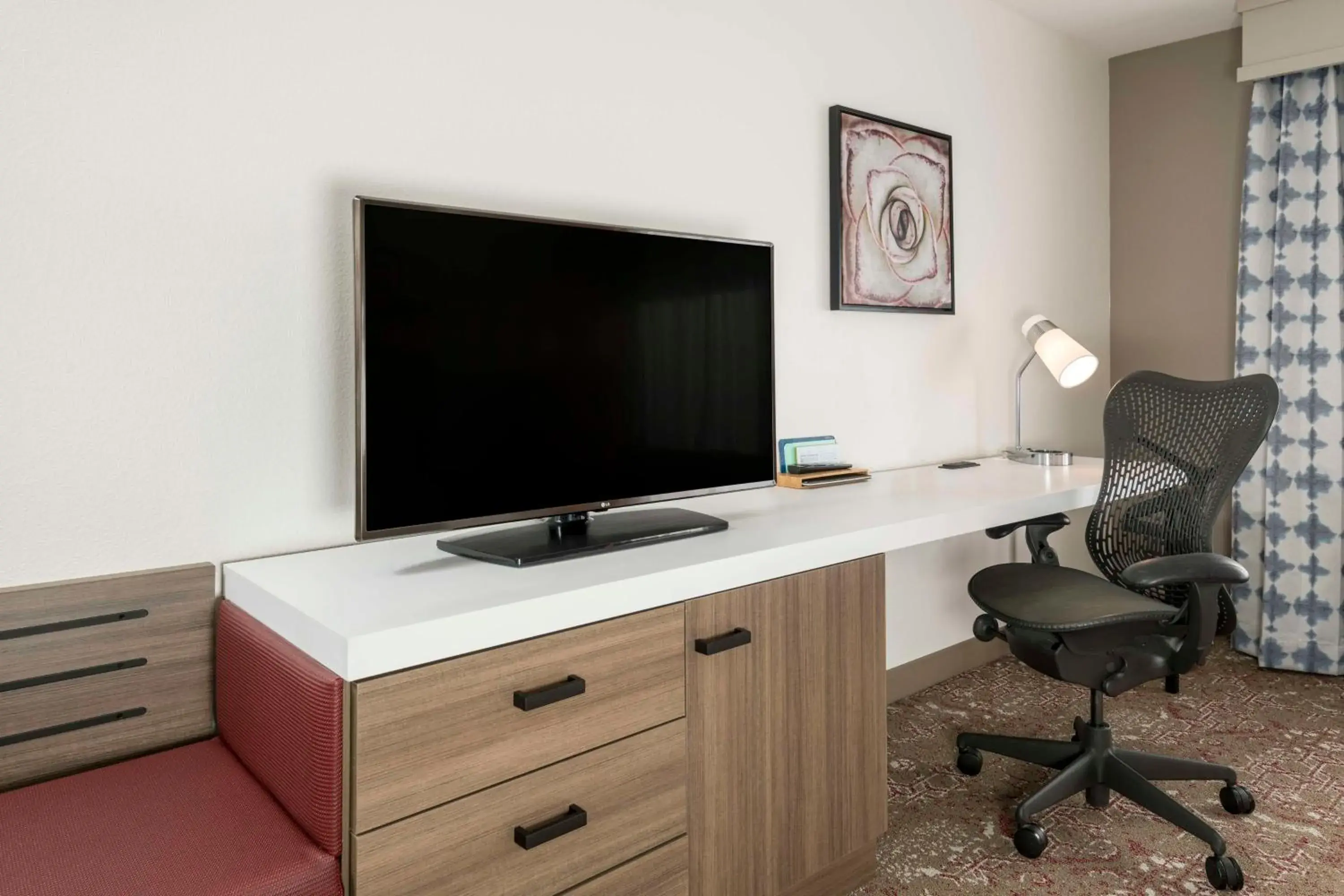 Bedroom in Hilton Garden Inn Scottsdale North/Perimeter Center Bedroom in Hilton Garden Inn Scottsdale North/Perimeter Center