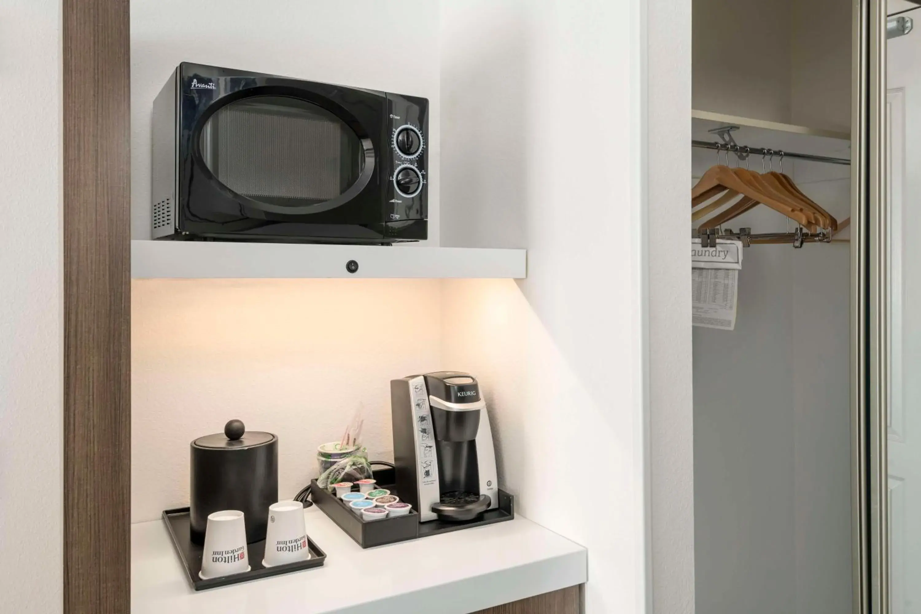 Photo of the whole room in Hilton Garden Inn Scottsdale North/Perimeter Center Photo of the whole room in Hilton Garden Inn Scottsdale North/Perimeter Center