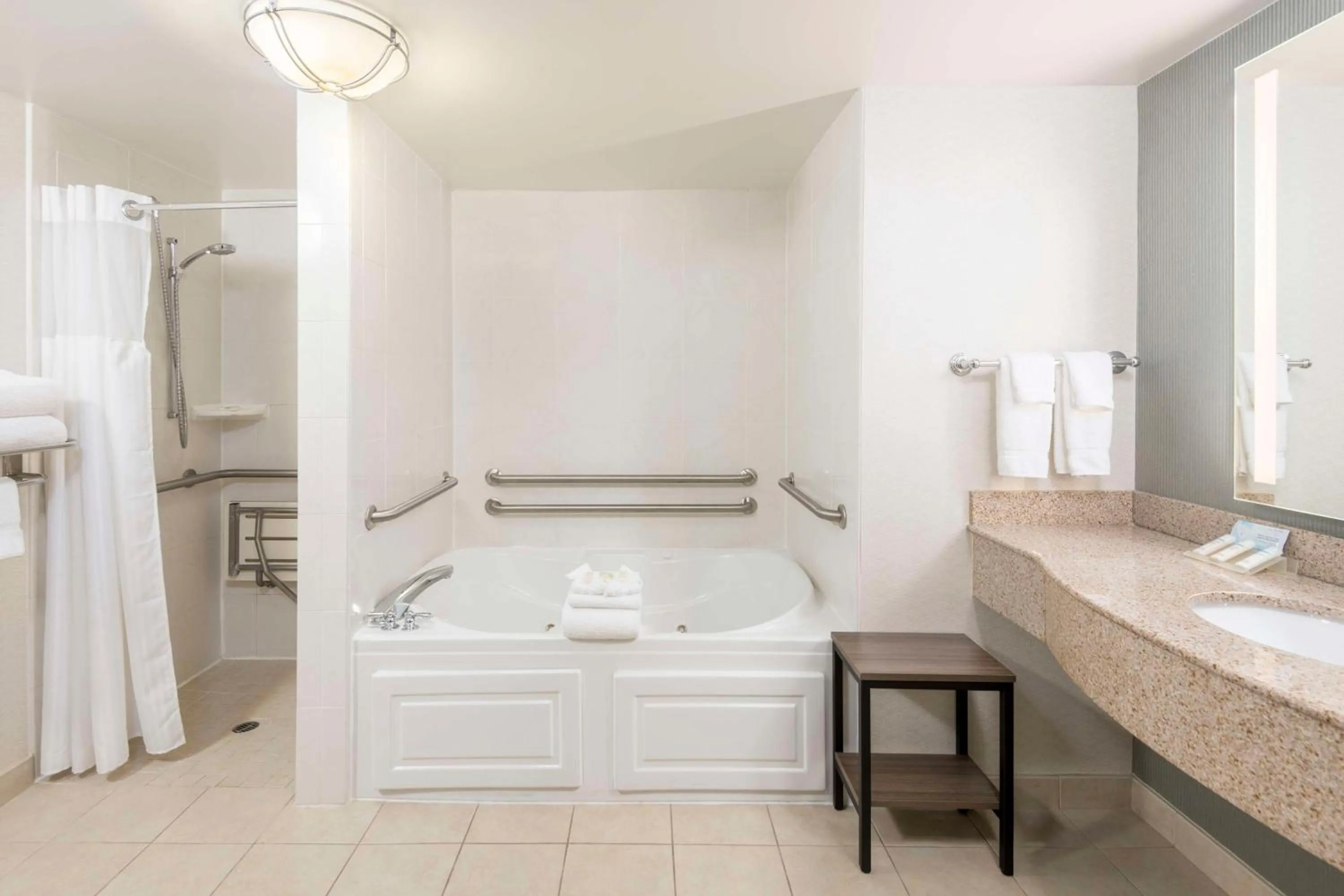 Bathroom in Hilton Garden Inn Scottsdale North/Perimeter Center