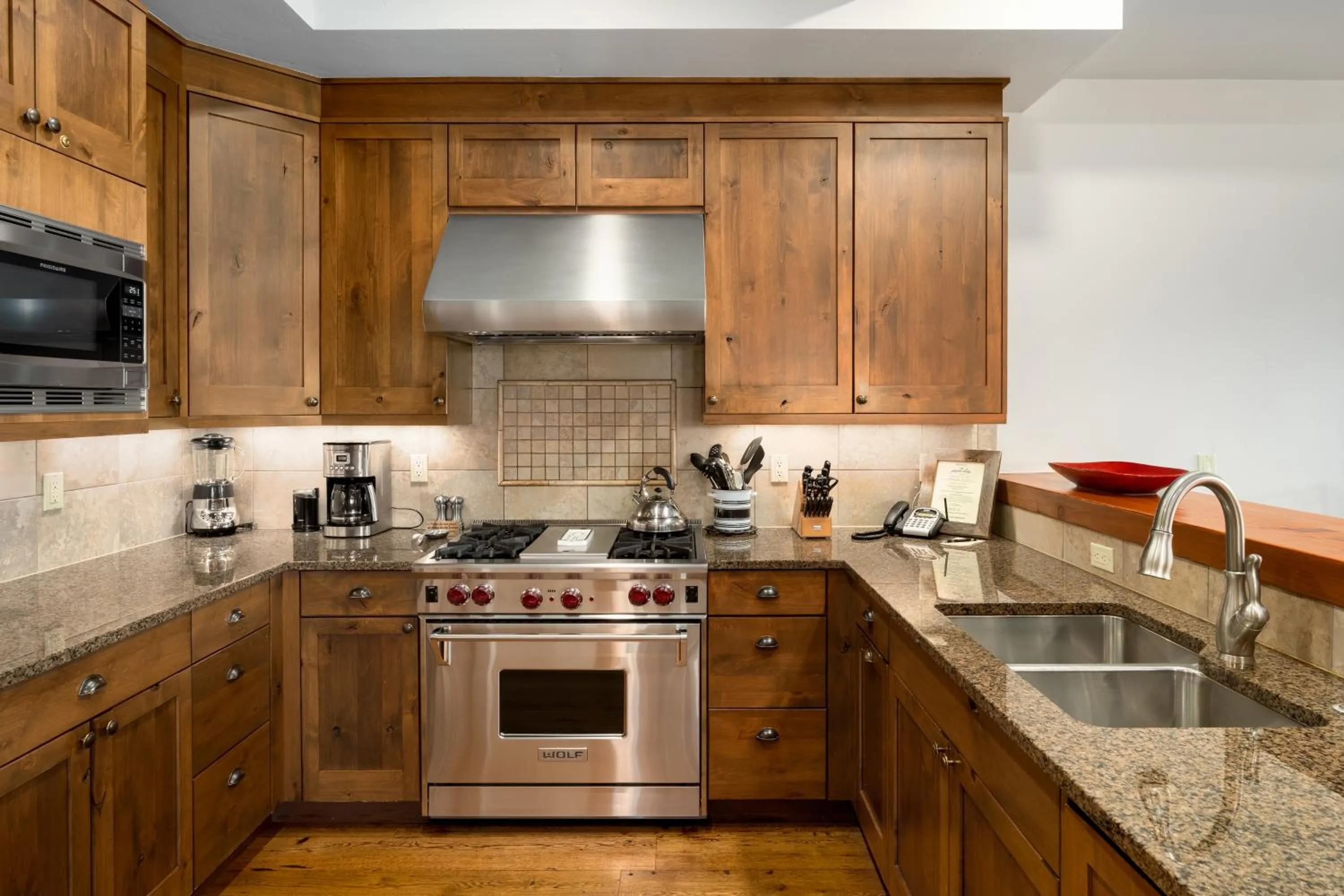 Kitchen or kitchenette in The Porches