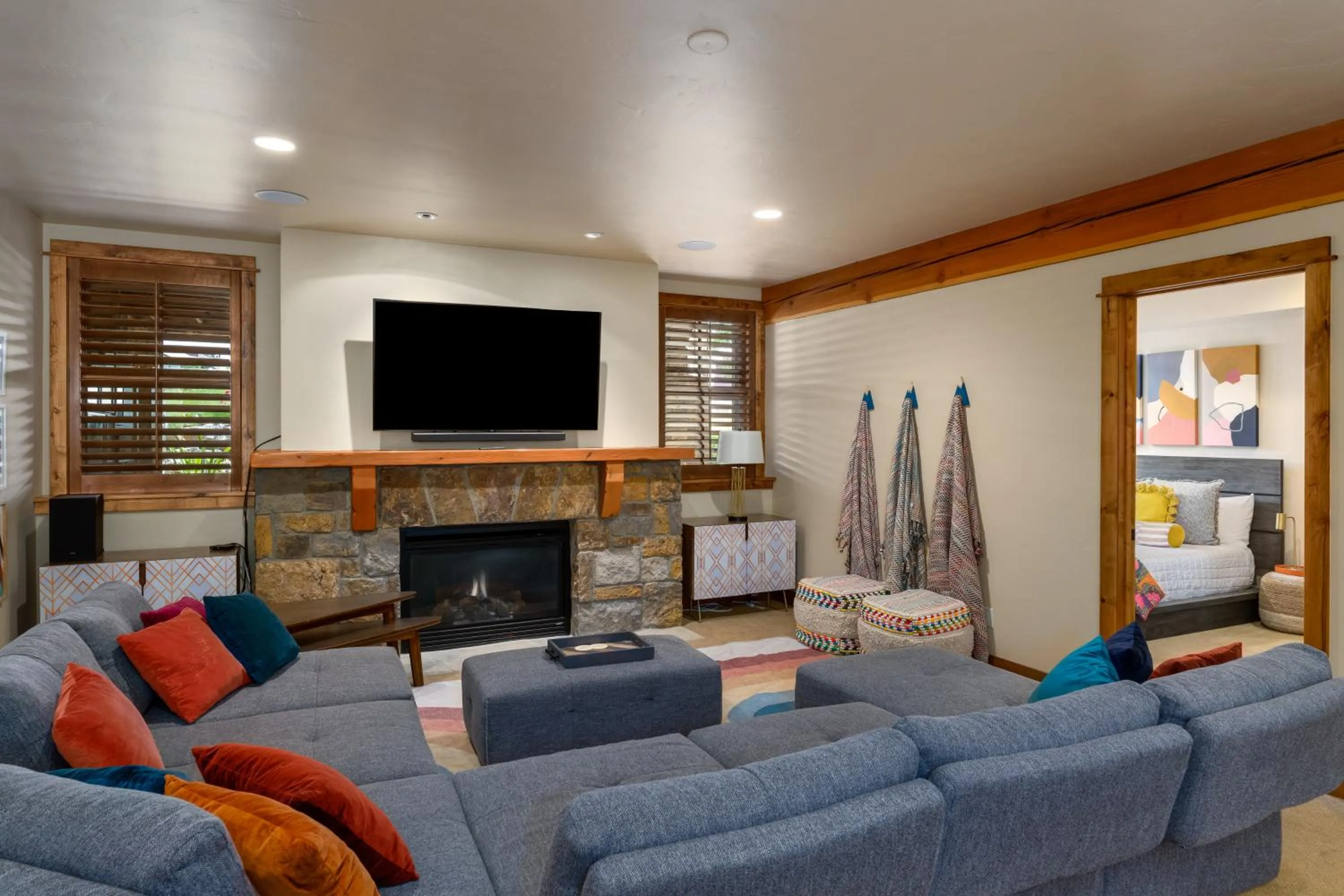 TV and multimedia in The Porches