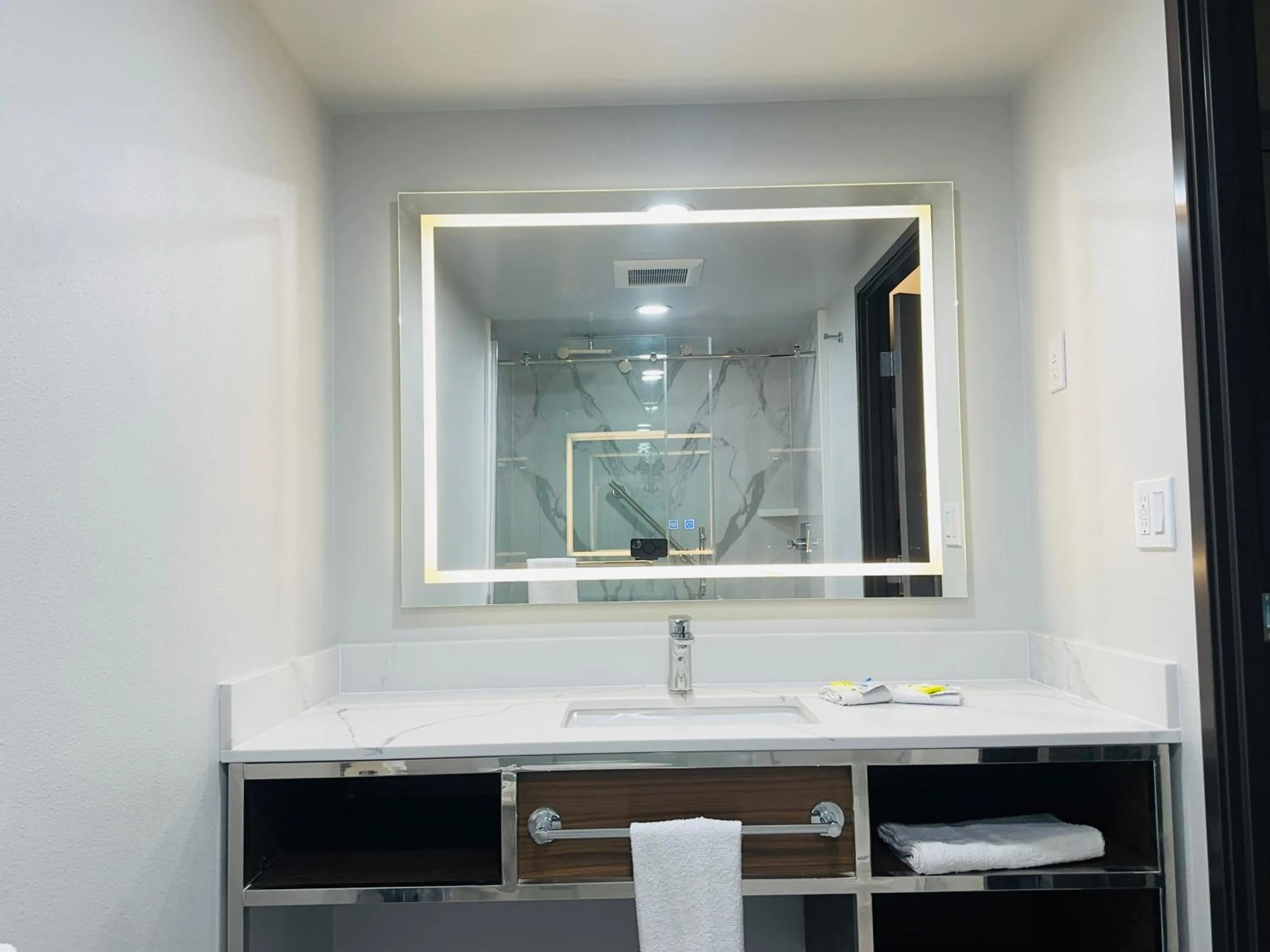 La Quinta Inn by Wyndham Costa Mesa Orange County