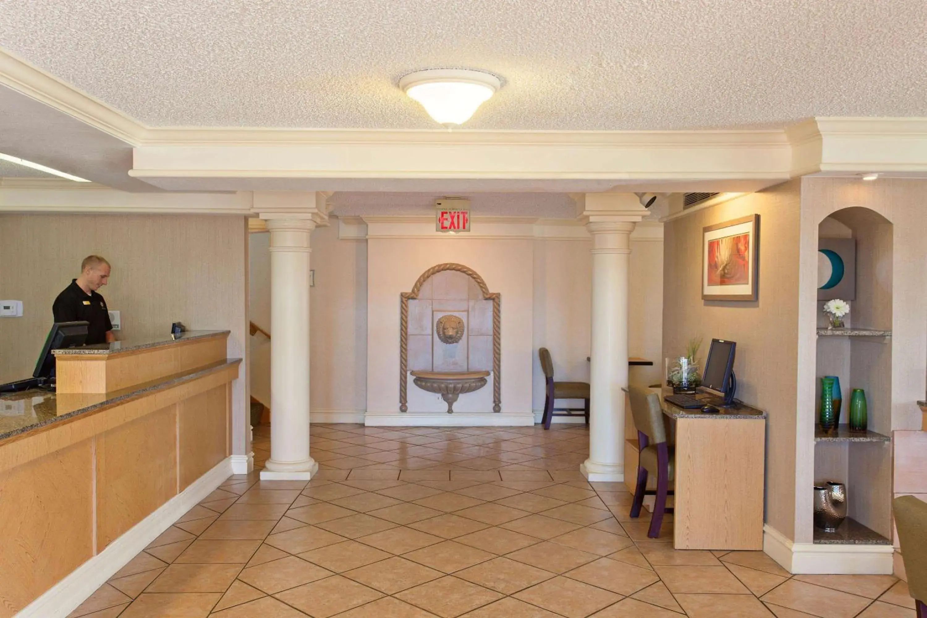 Lobby or reception, Lobby/Reception in La Quinta Inn by Wyndham Costa Mesa Orange County