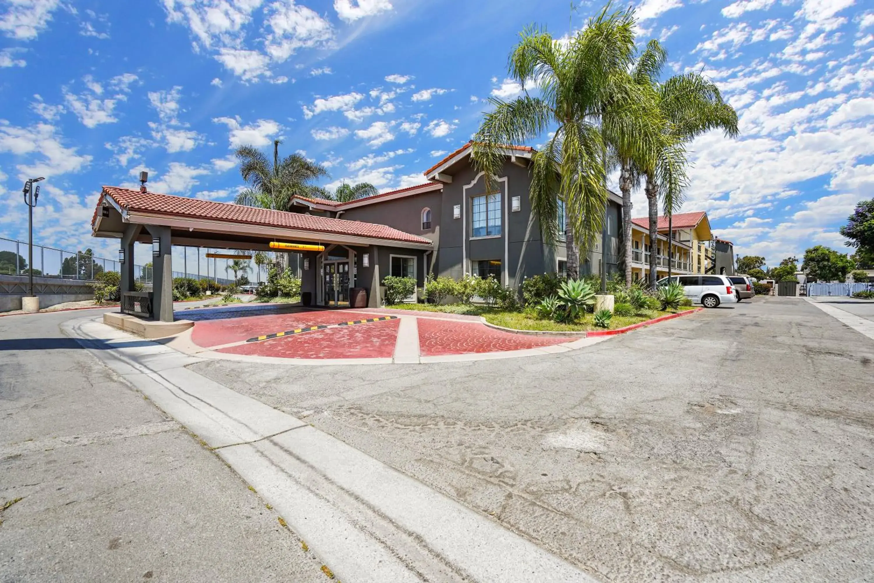 Facade/entrance, Property Building in La Quinta Inn by Wyndham Costa Mesa Orange County