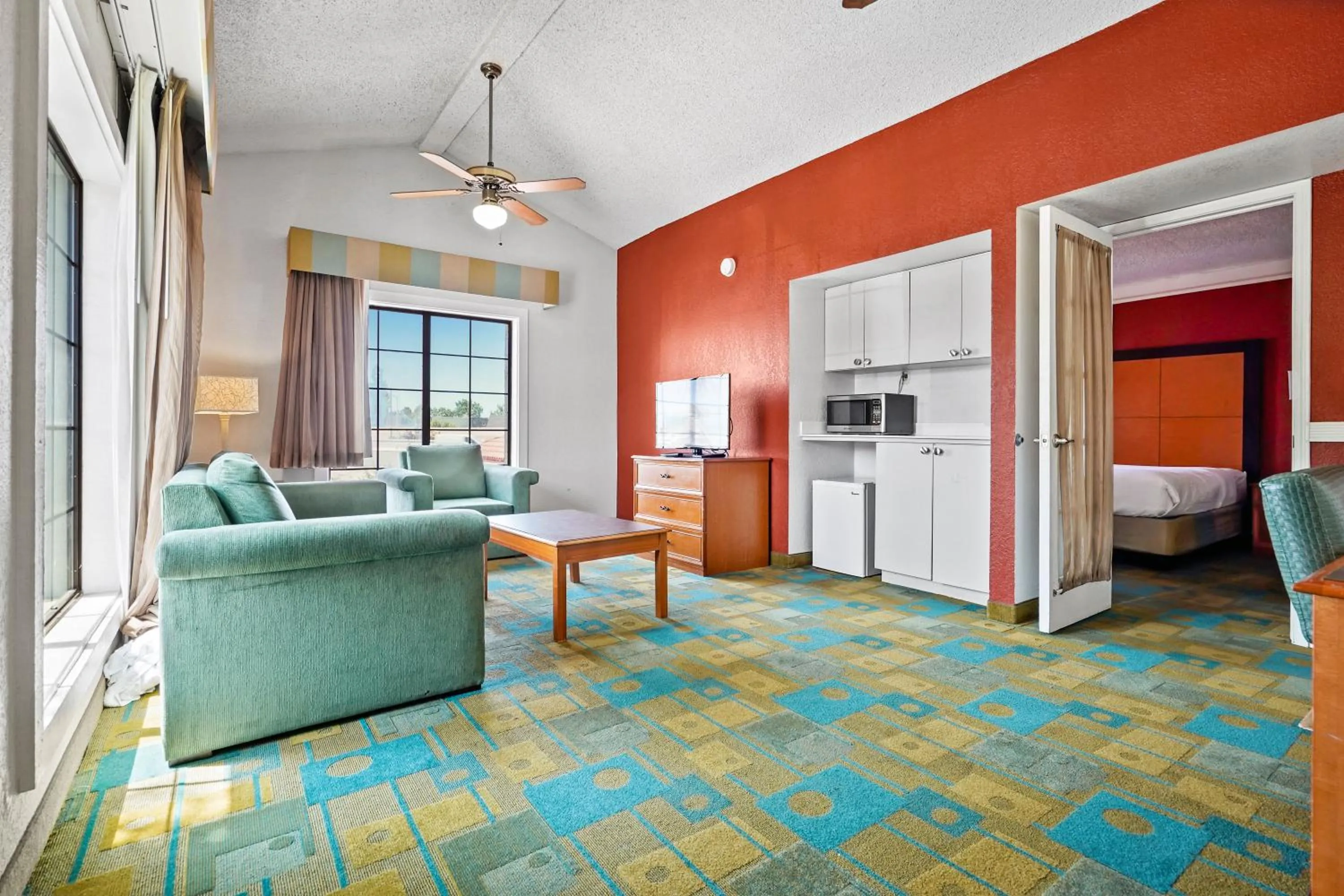 Bedroom, Bed in La Quinta Inn by Wyndham Costa Mesa Orange County