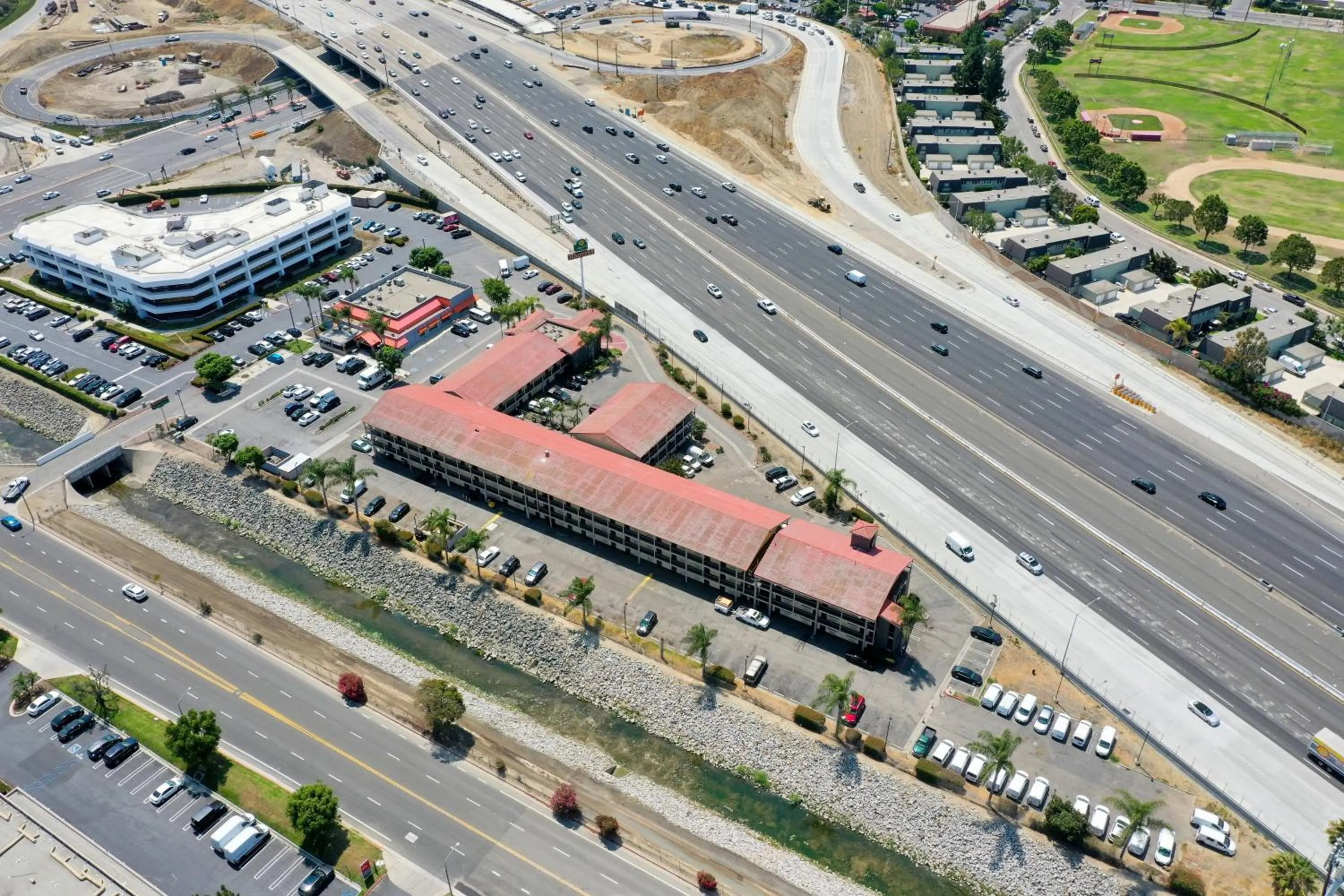 Property building in La Quinta Inn by Wyndham Costa Mesa Orange County
