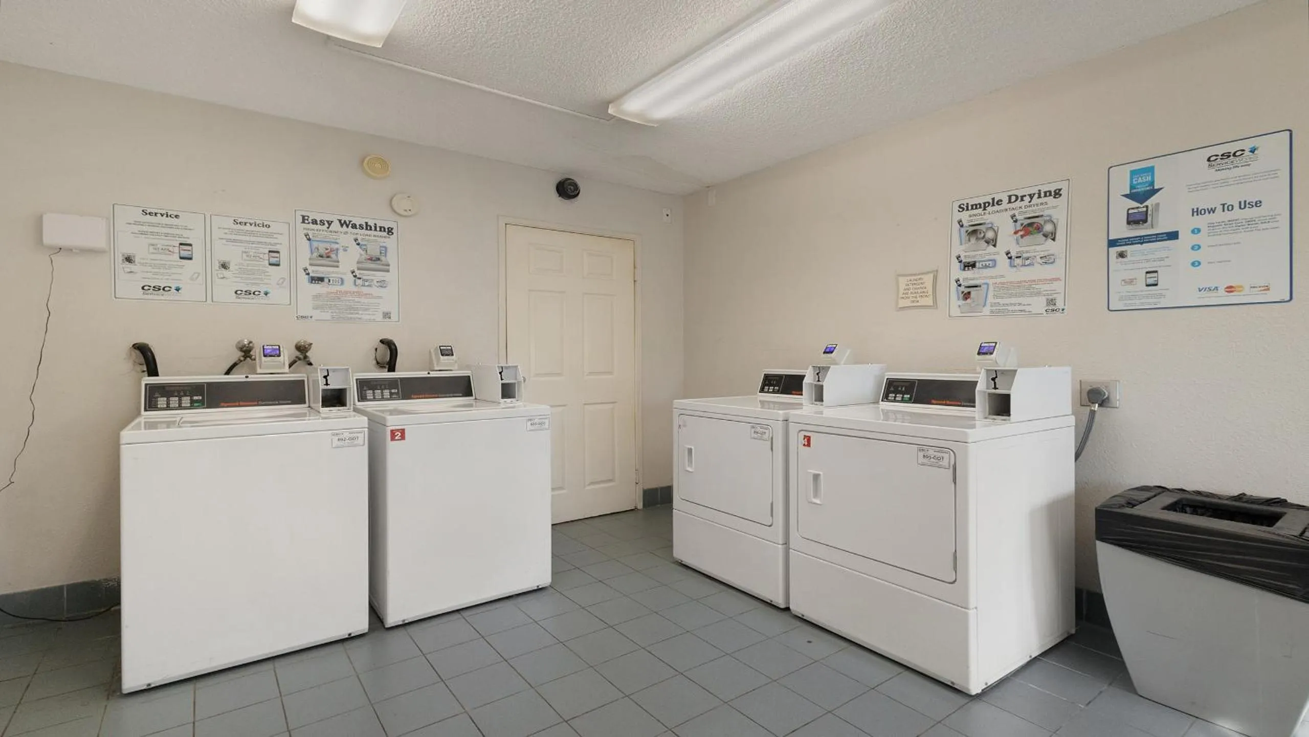 laundry in Howard Johnson by Wyndham Sacramento Downtown
