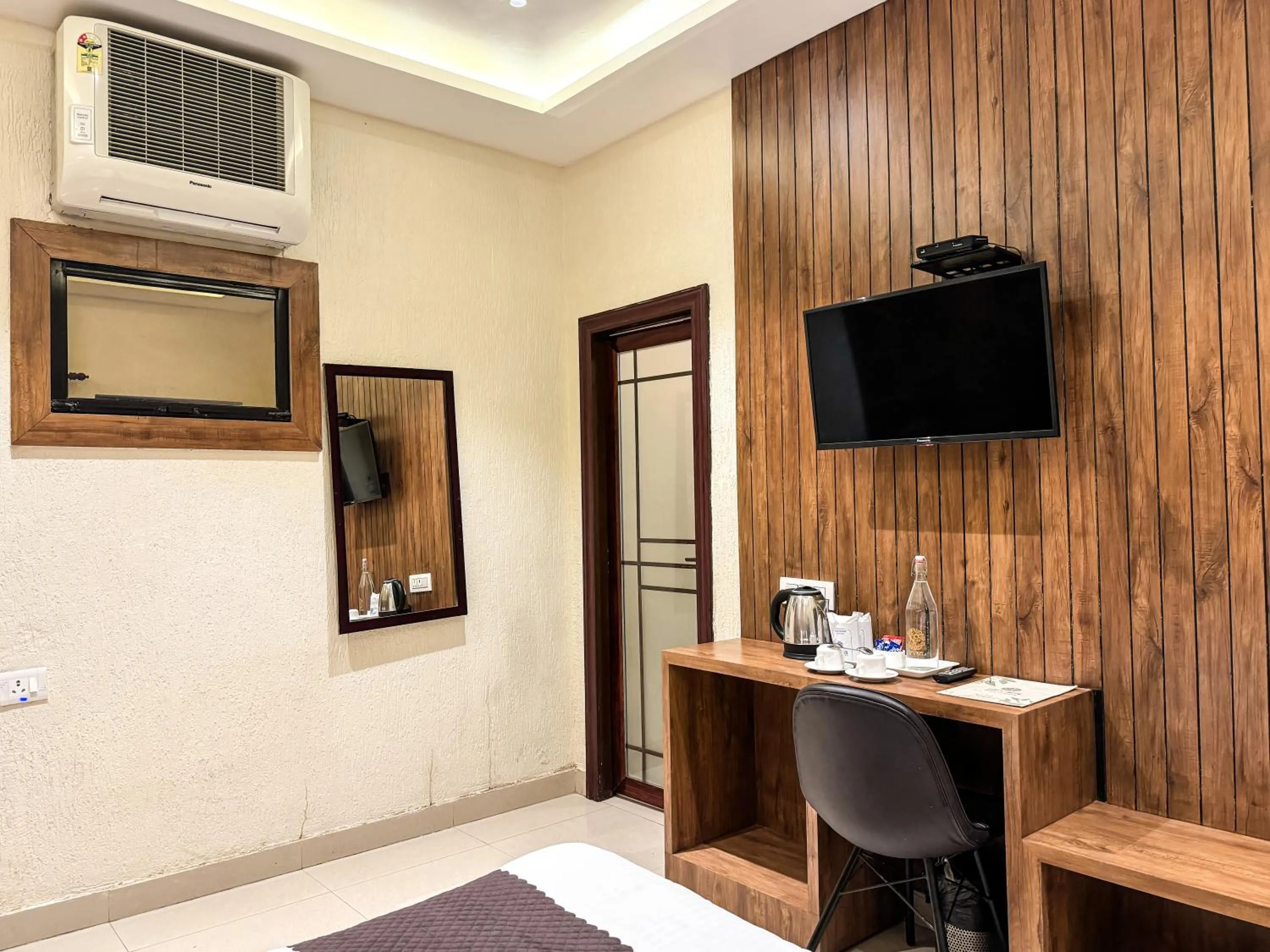 Bedroom in Hotel Nirvana Palace Rishikesh