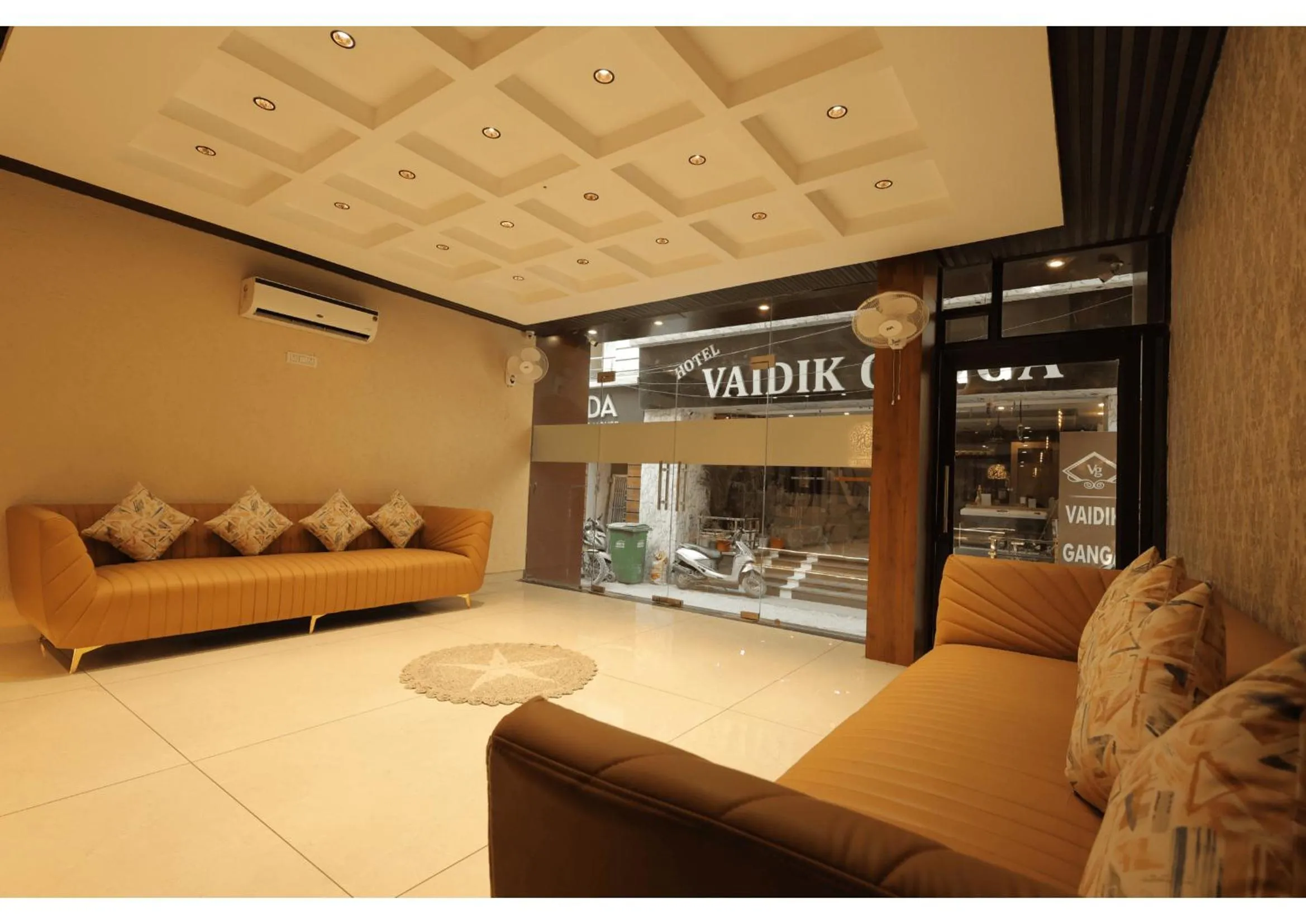 Seating area in Hotel Nirvana Palace Near Parmarth Niketan