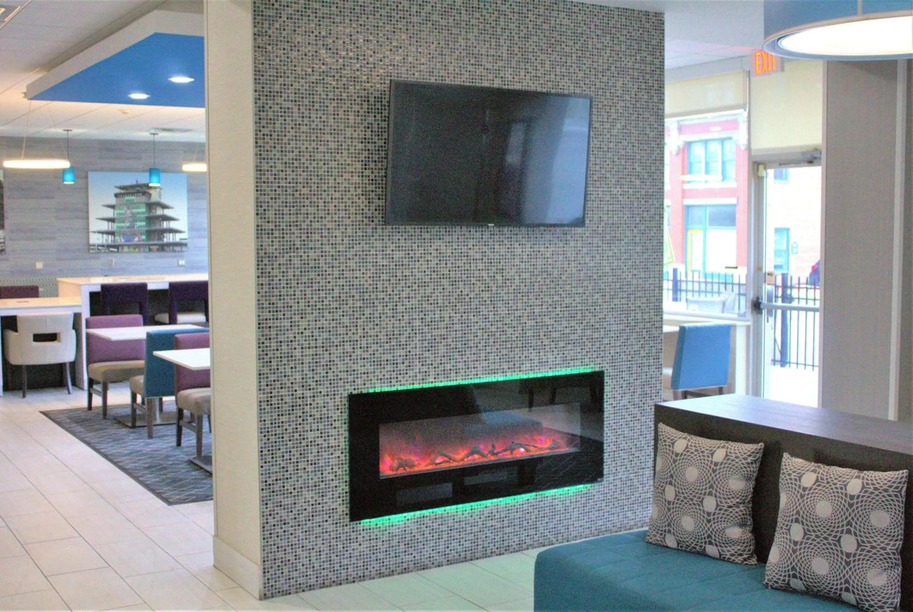 Lobby or reception in La Quinta Inn & Suites by Wyndham Indianapolis Downtown