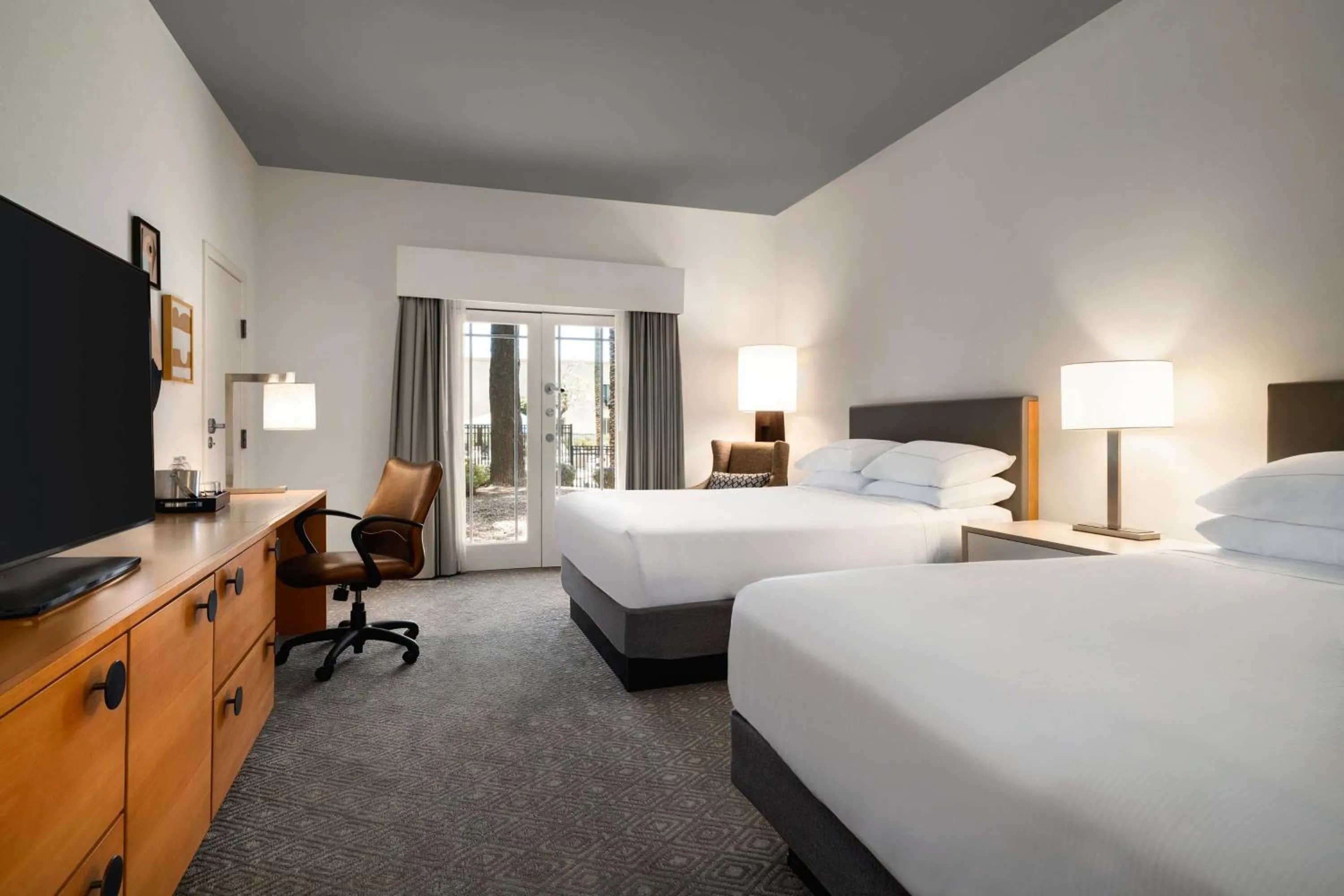 Photo of the whole room, Bed in Hilton Scottsdale Resort & Villas