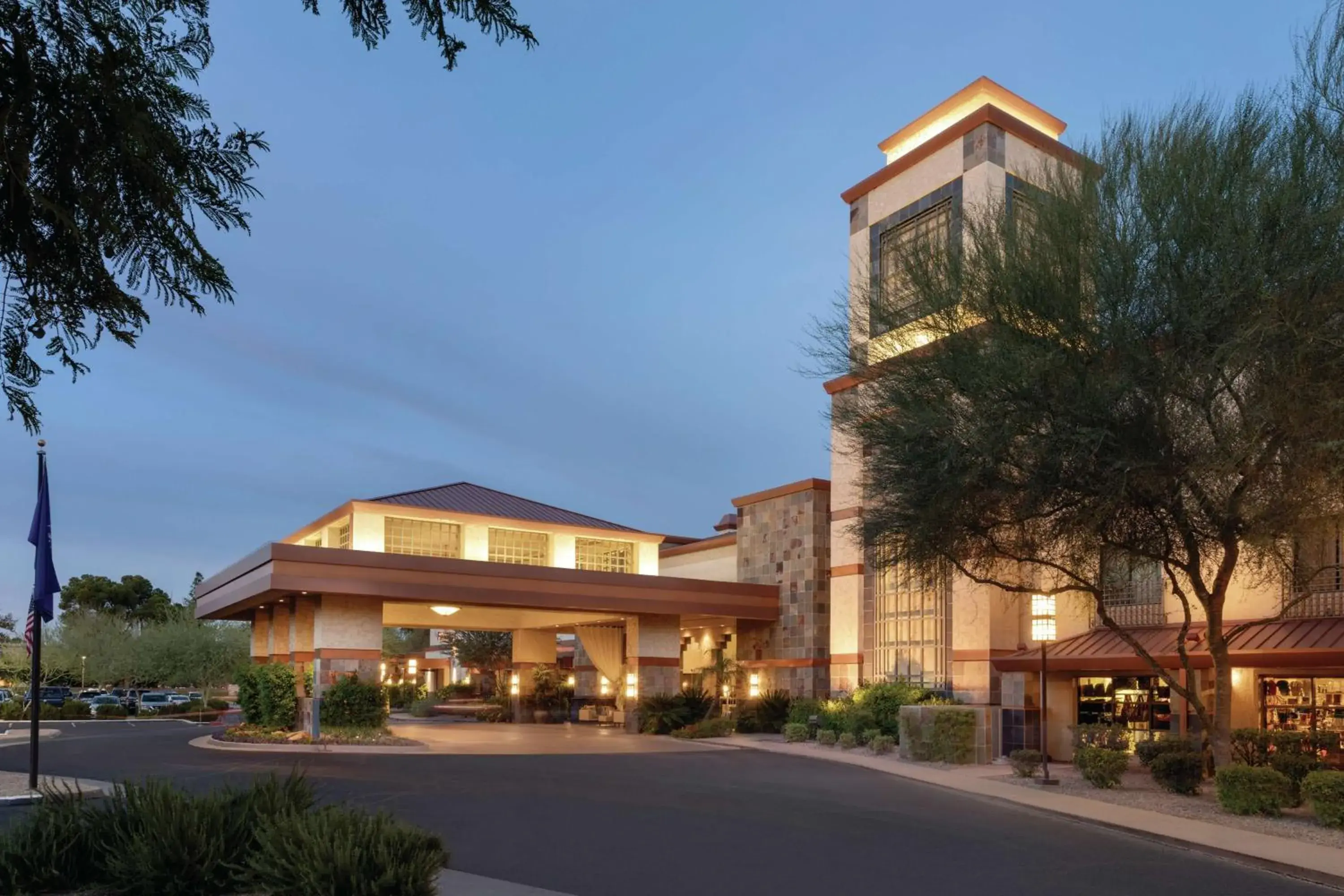 Property building in Hilton Scottsdale Resort & Villas Property building in Hilton Scottsdale Resort & Villas