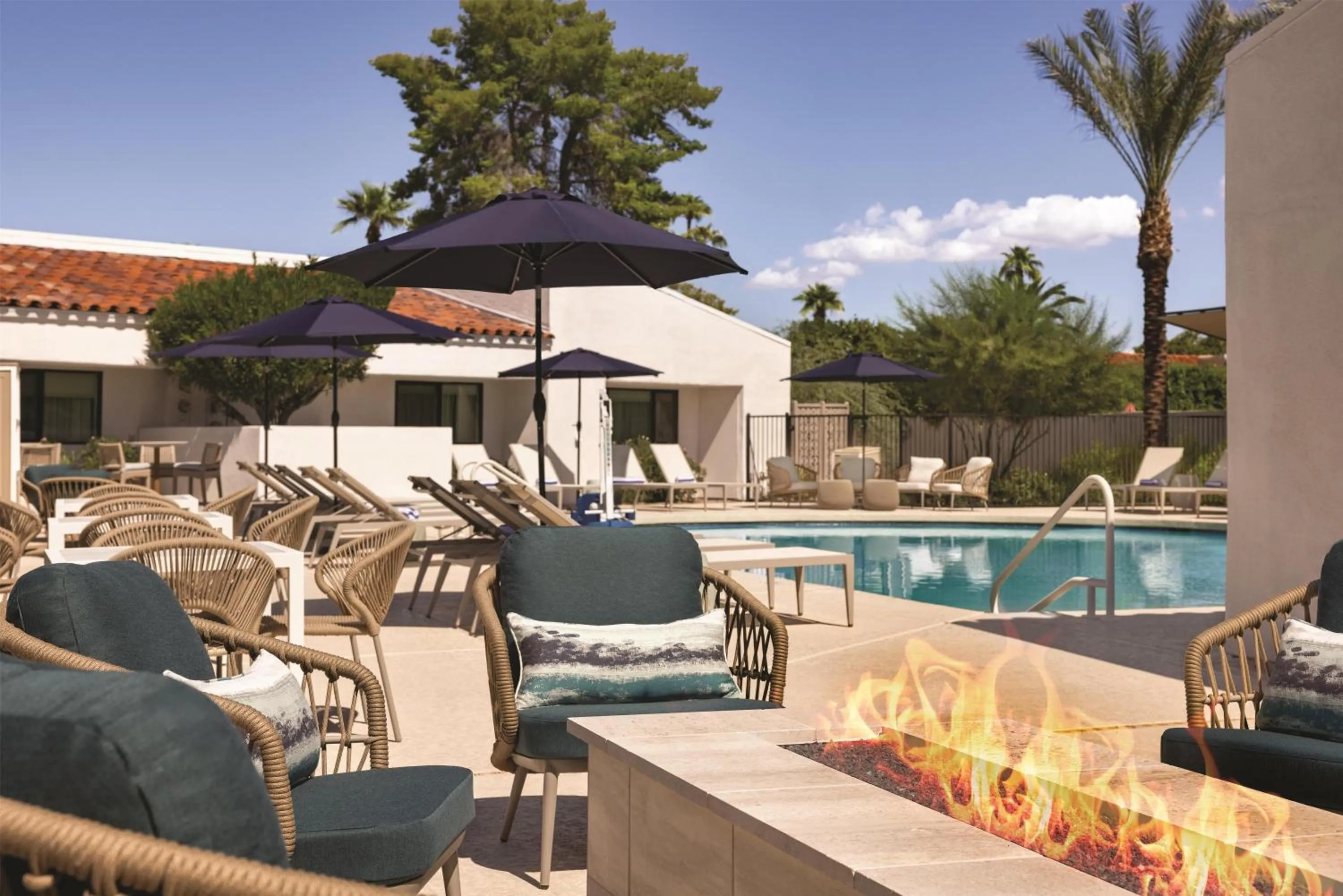 Pool view in Hilton Scottsdale Resort & Villas