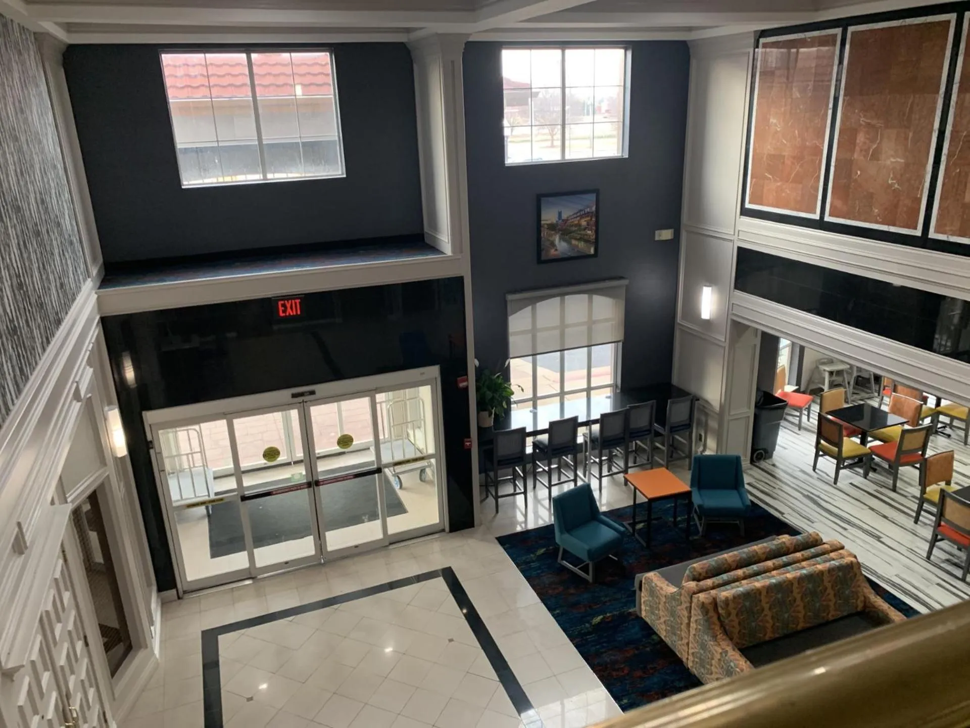 Lobby or reception in La Quinta by Wyndham OKC North - Quail Springs