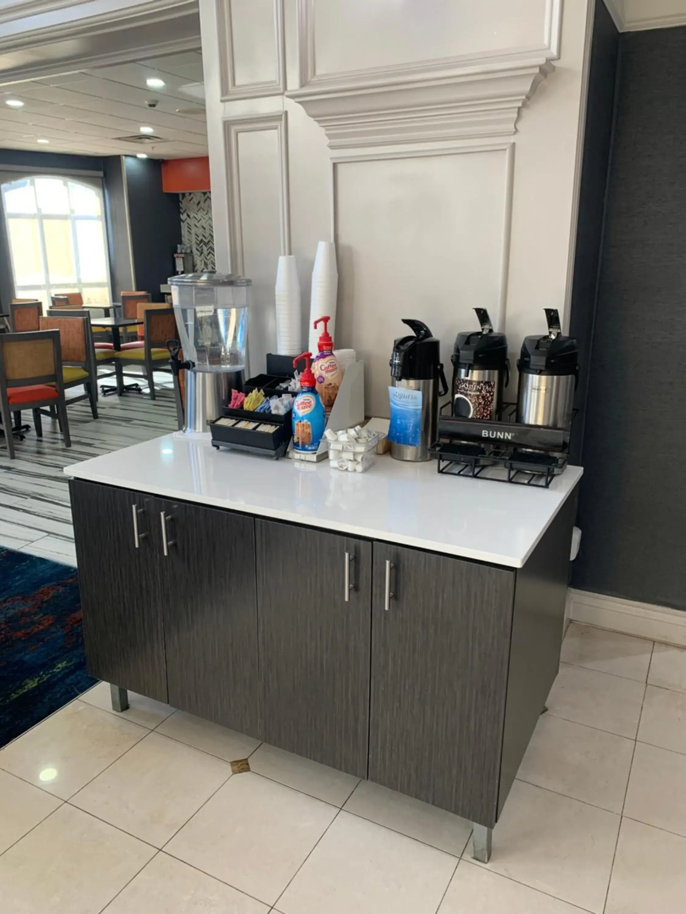 Lobby or reception in La Quinta by Wyndham OKC North - Quail Springs Lobby or reception in La Quinta by Wyndham OKC North - Quail Springs