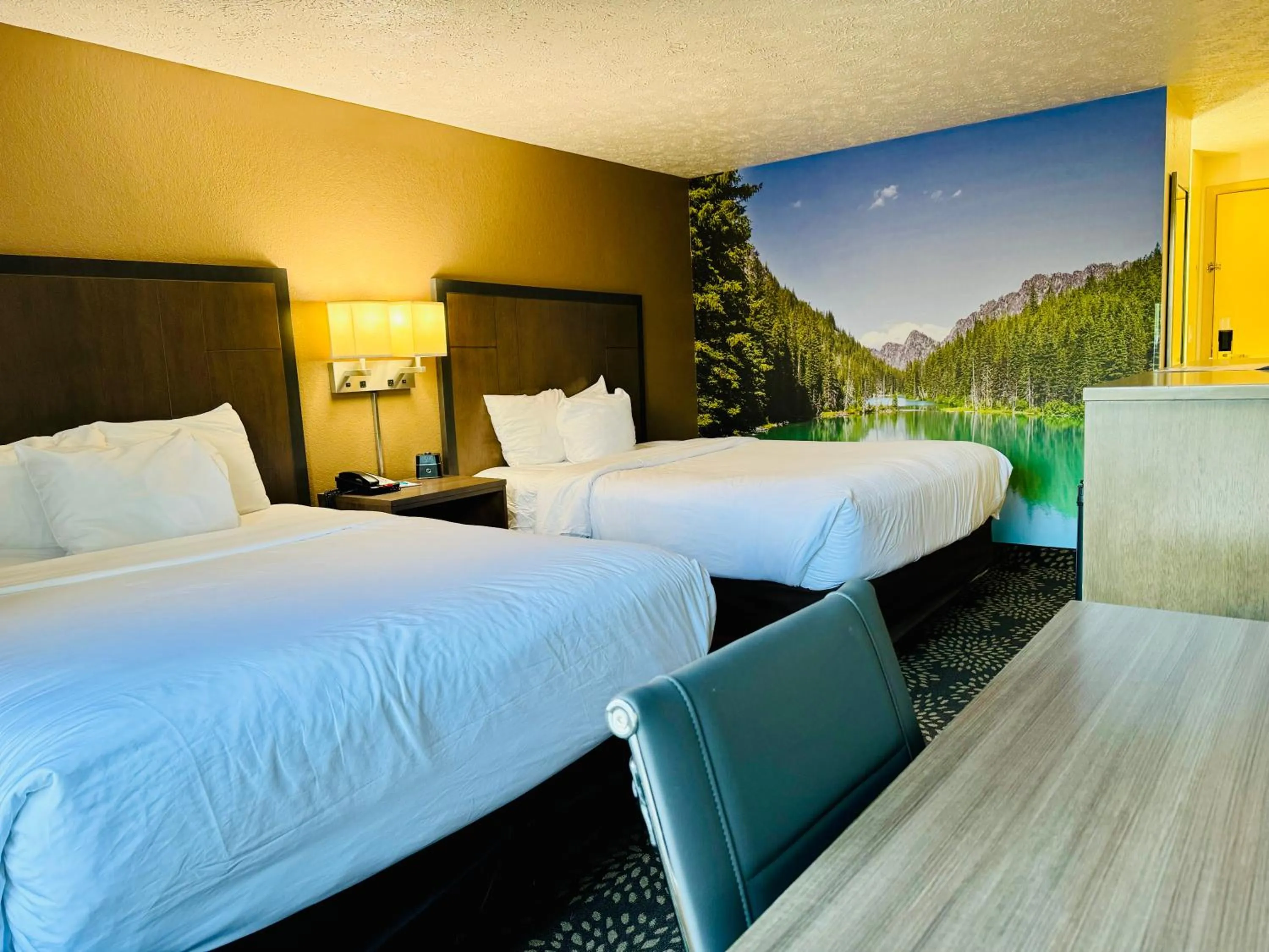 Clarion Pointe Wenatchee