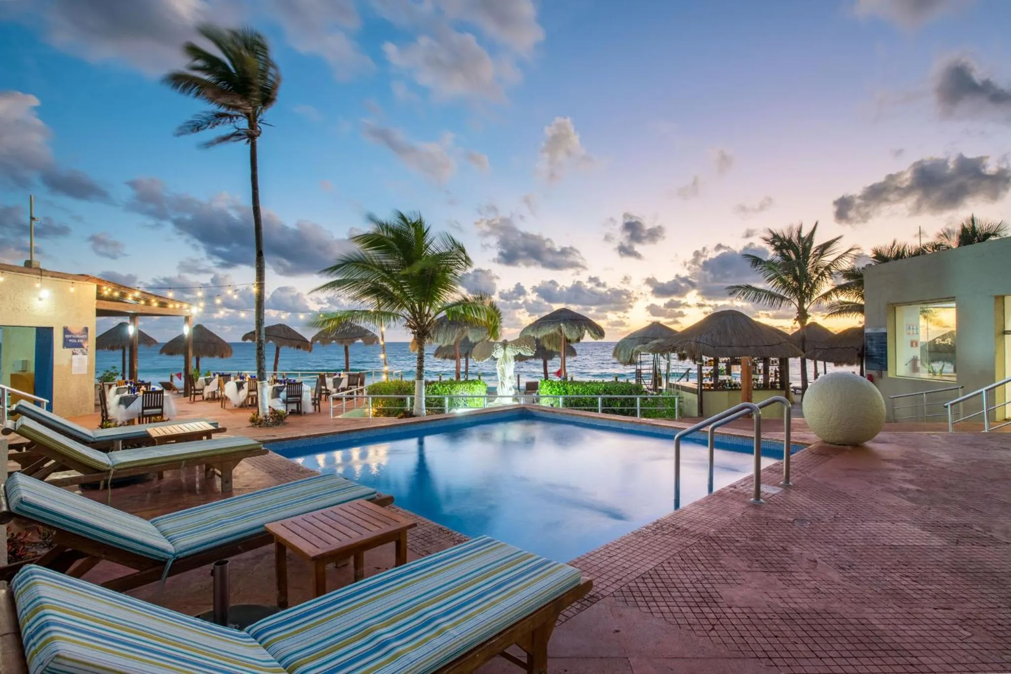 Pool view in Club Regina Cancun