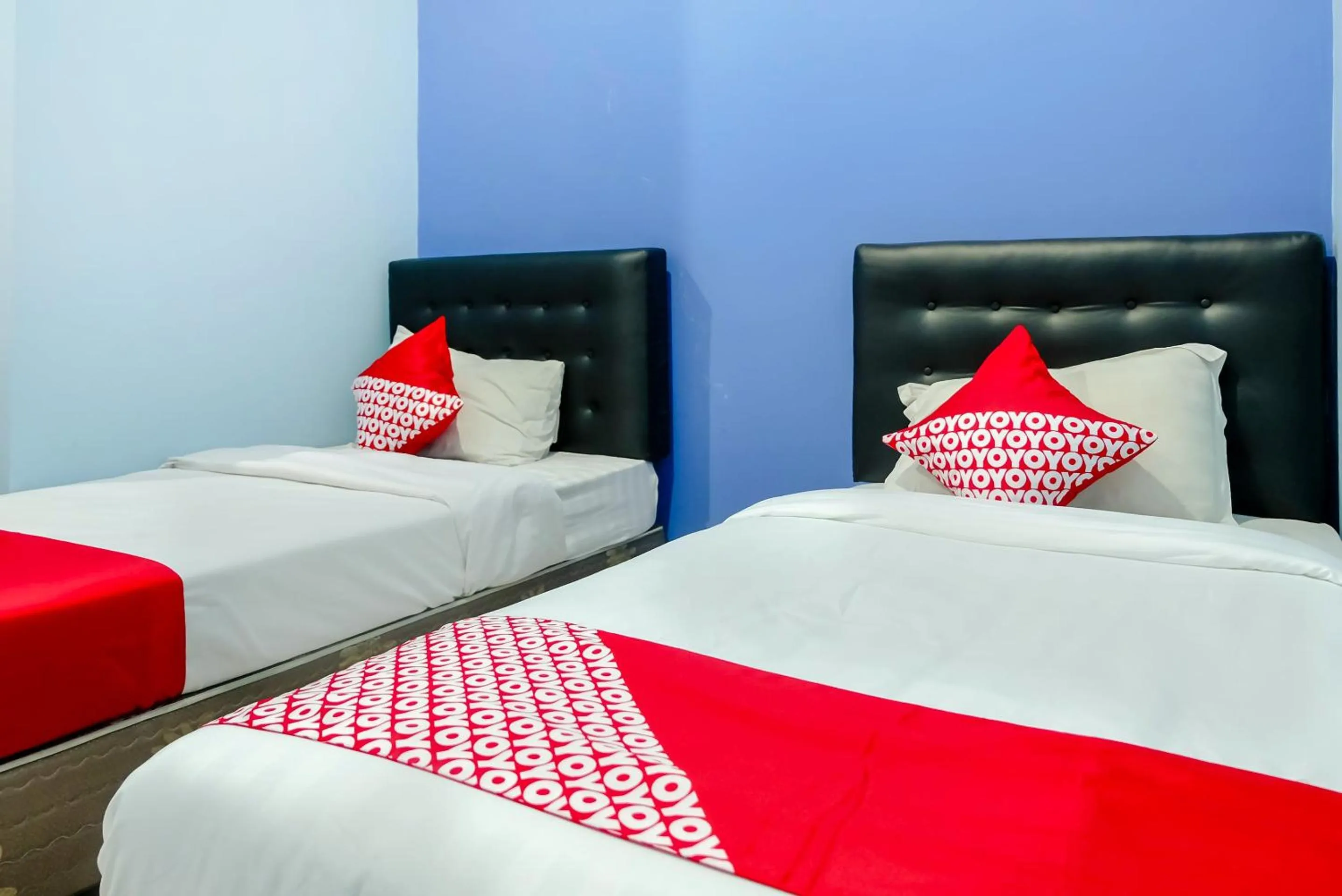 Bedroom, Bed in Hotel O Guest House Amalia Malang