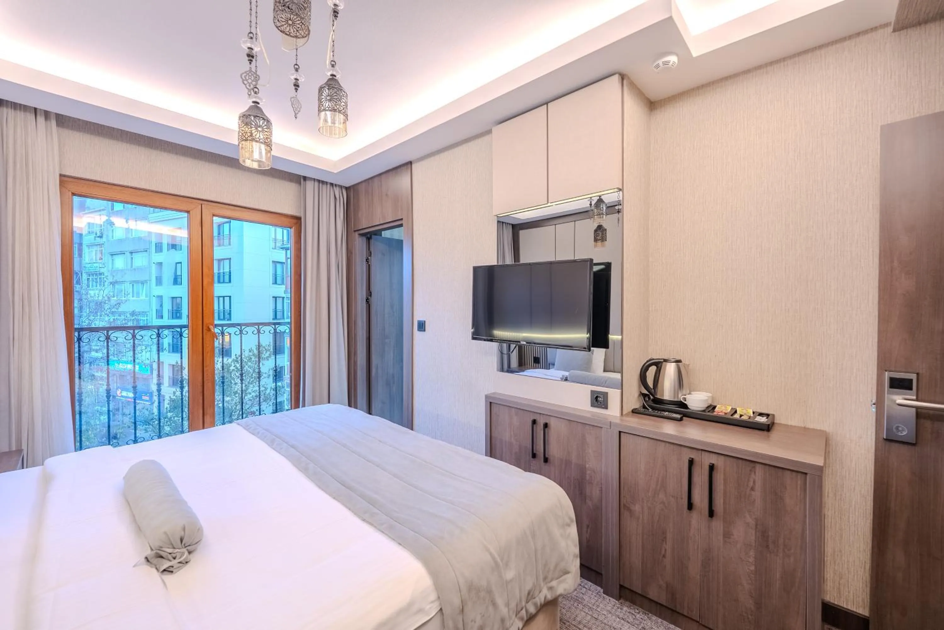 Photo of the whole room, Bed in BEST GARDEN HOTEL