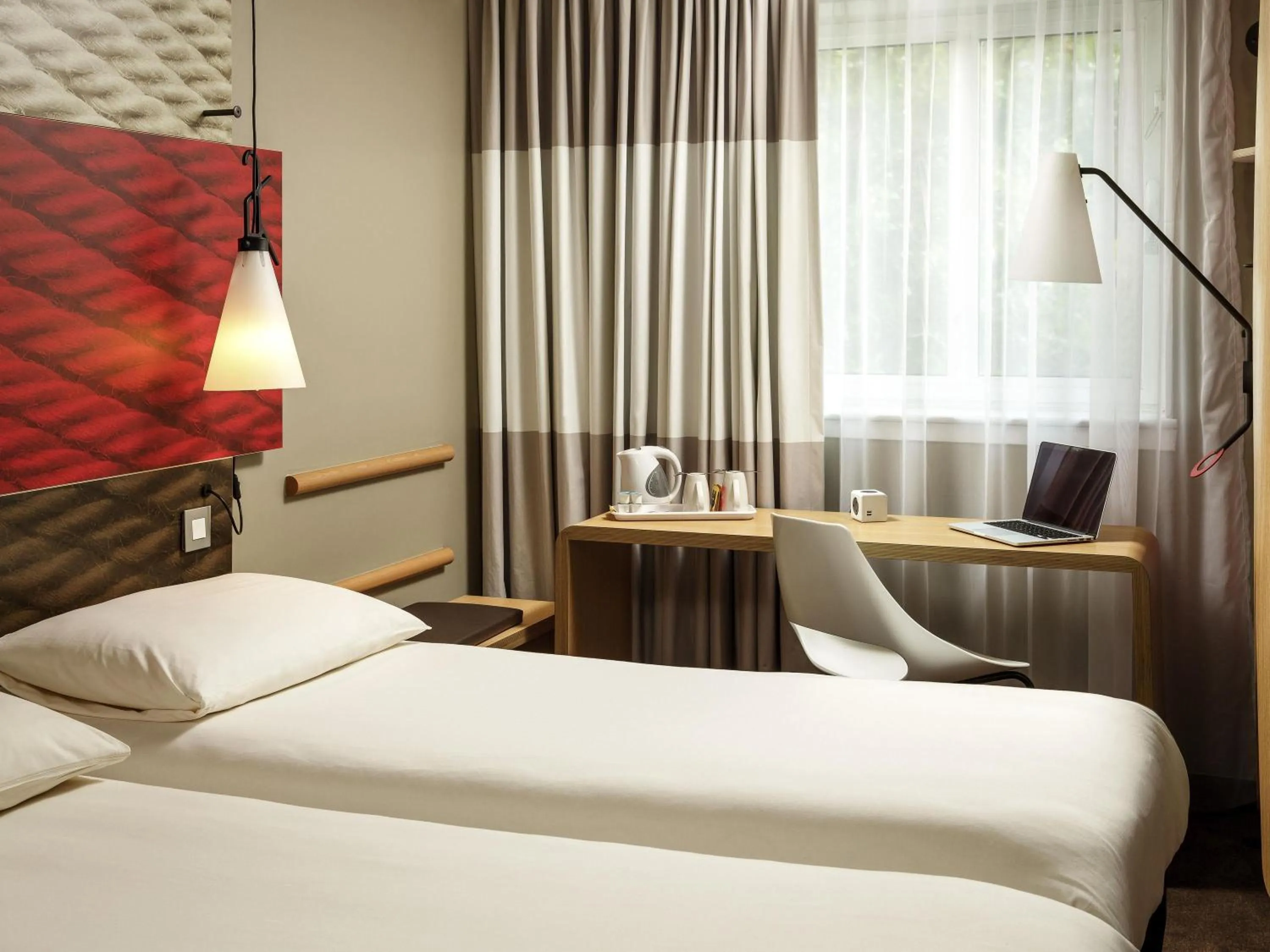 Bedroom, Bed in ibis London Barking