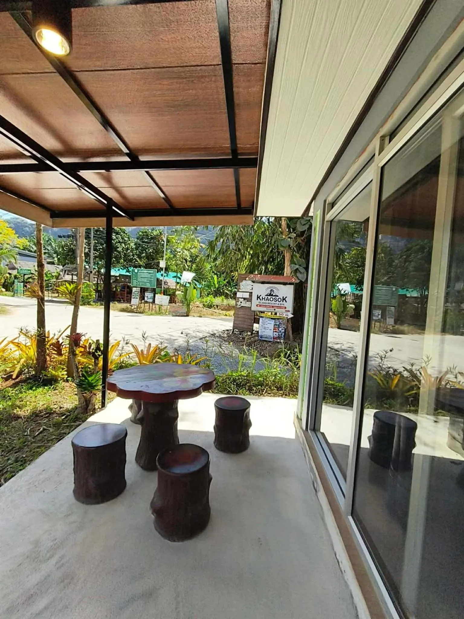 Day in Khao Sok Nung House