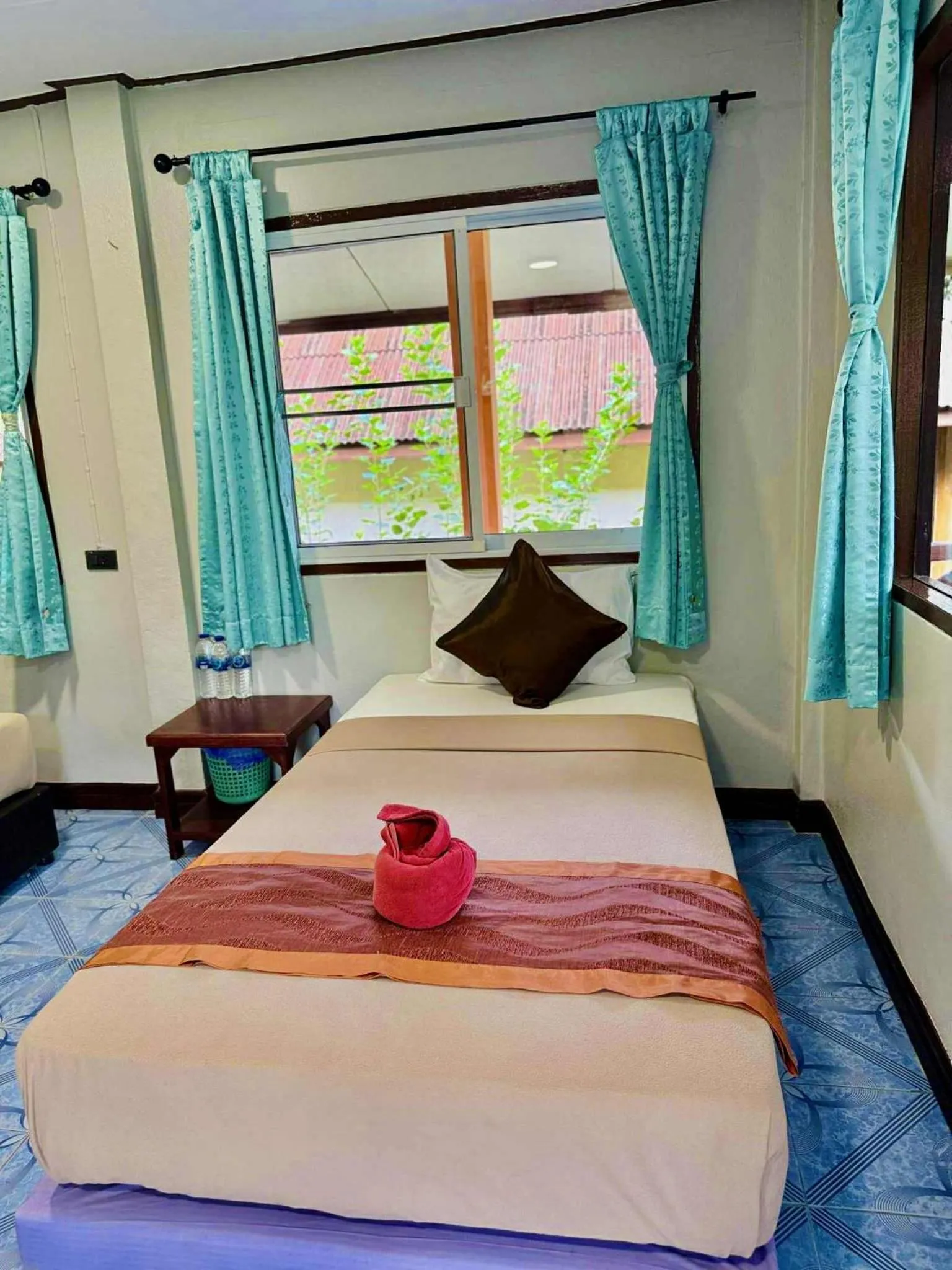 Bed in Khao Sok Nung House