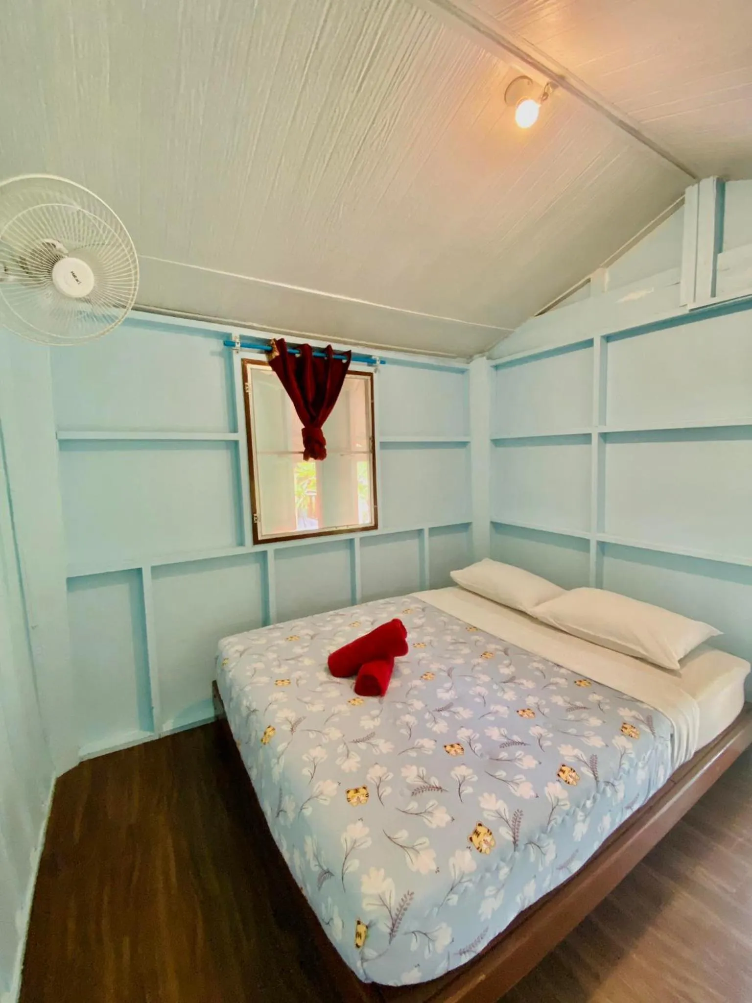 Bed in Khao Sok Nung House