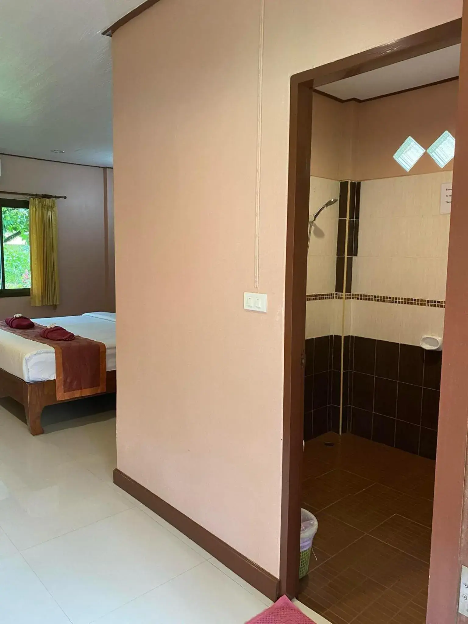 Superior Bungalow with Air Conditioning in Khao Sok Nung House Superior Bungalow with Air Conditioning in Khao Sok Nung House