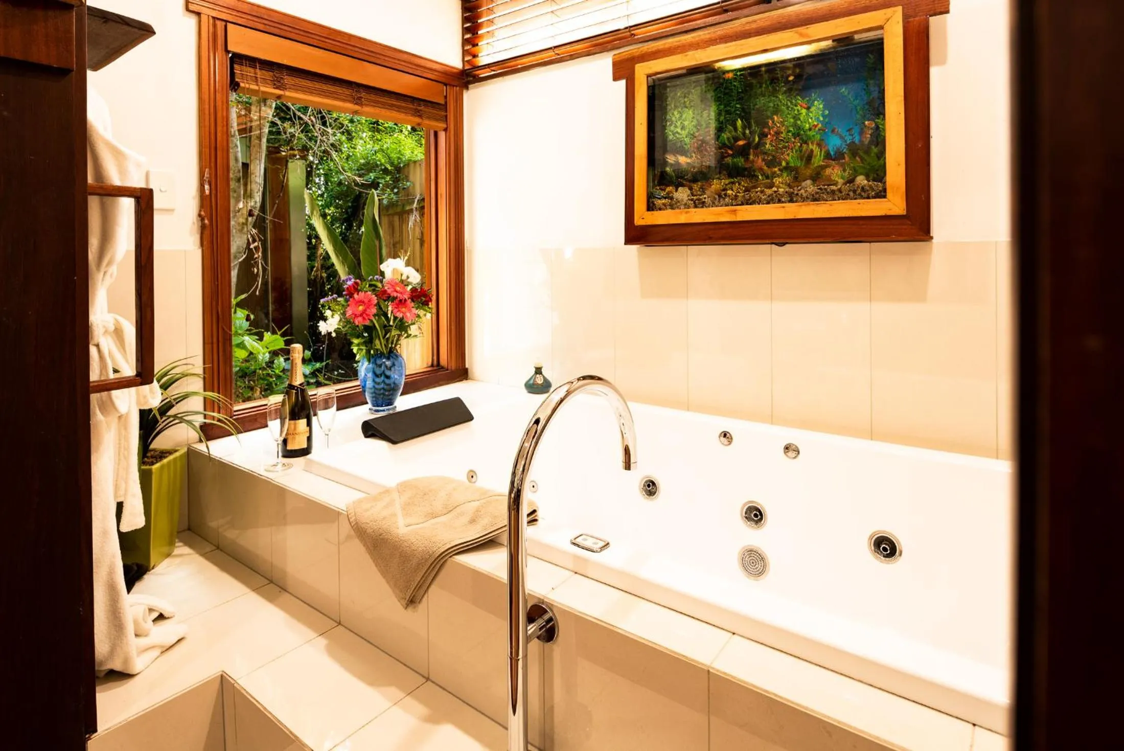 Garden view in Lillypilly's Cottages & Day Spa