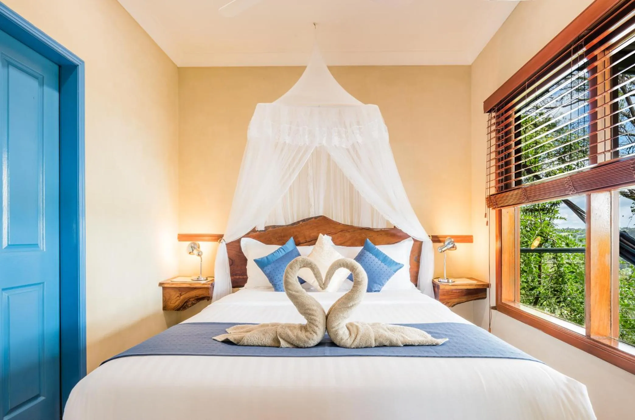 Bedroom, Bed in Lillypilly's Cottages & Day Spa