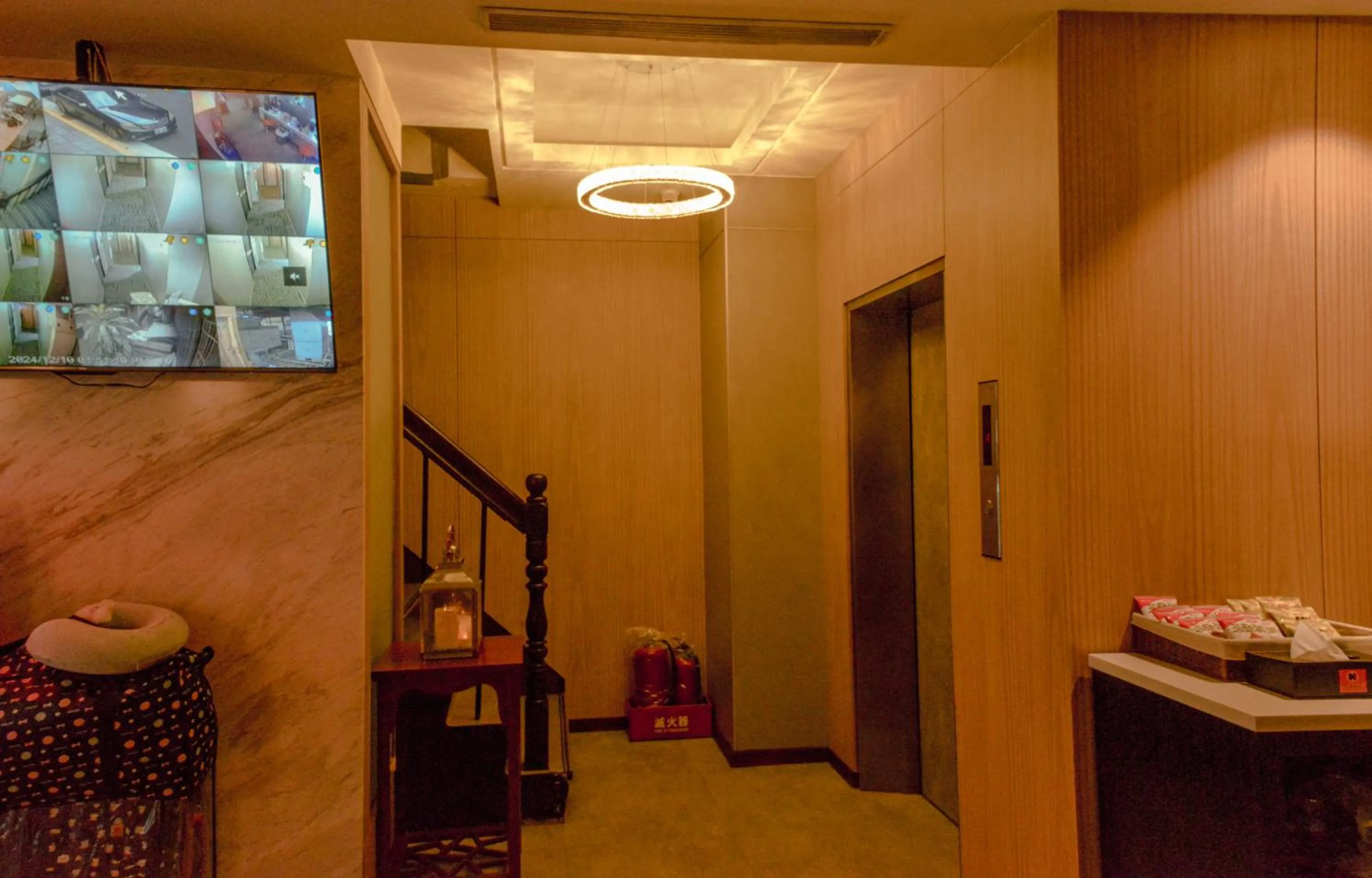 新麗旅店 Newful Hotel