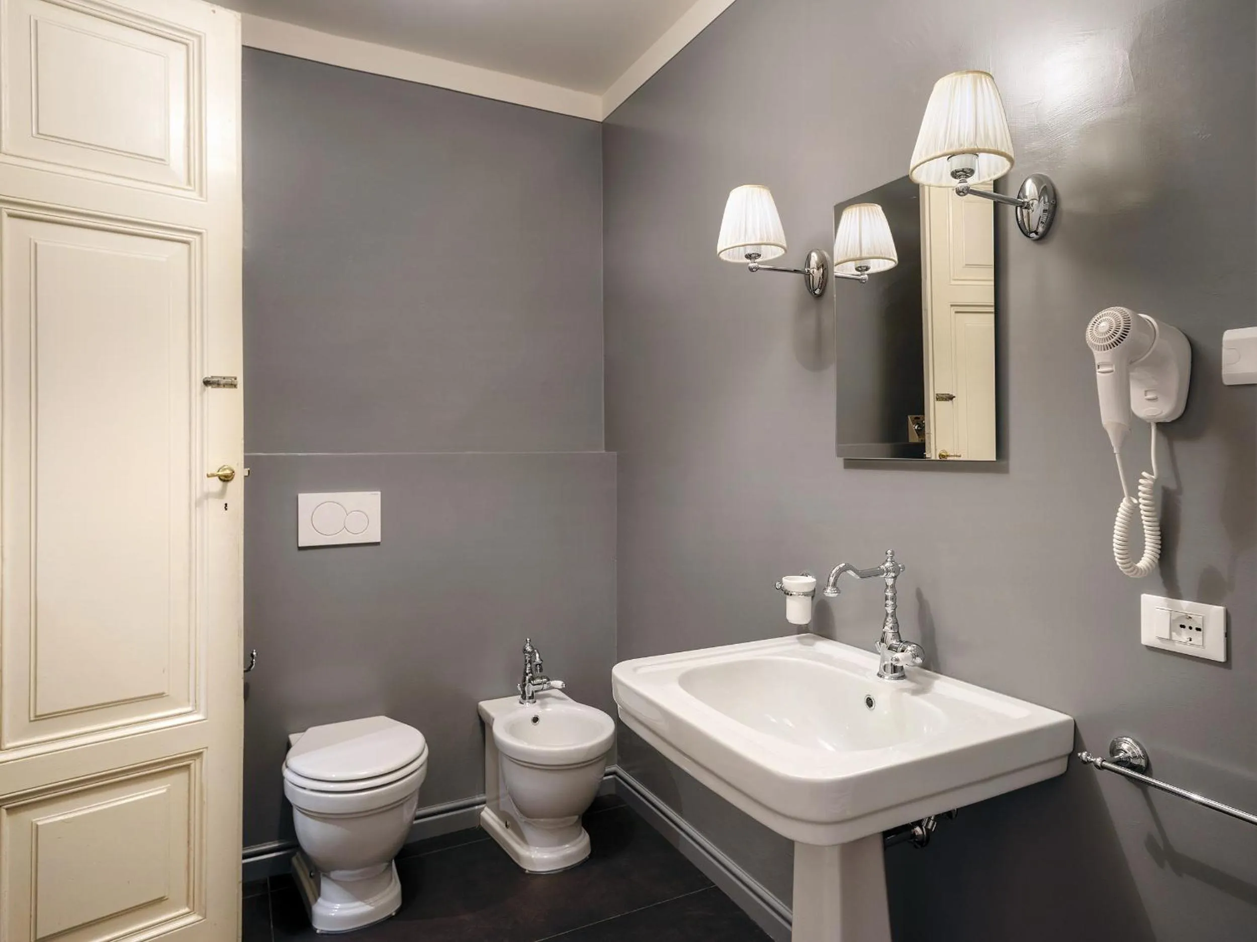 Bathroom in B&B Stupido Hotel