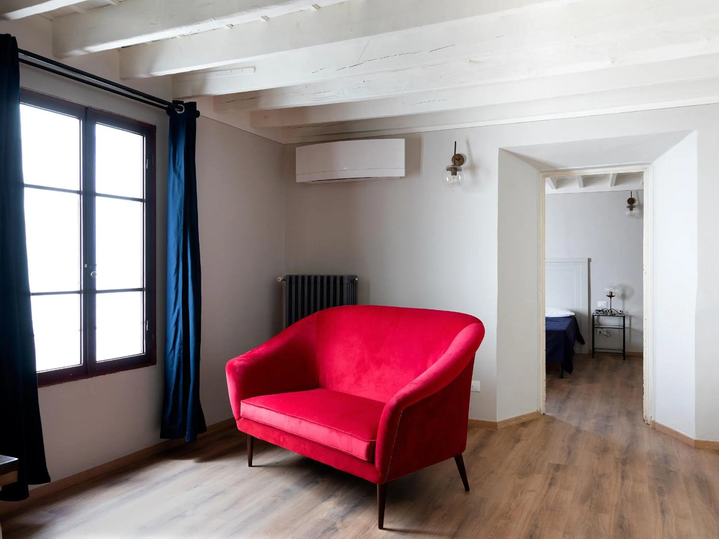 Photo of the whole room in B&B Stupido Hotel