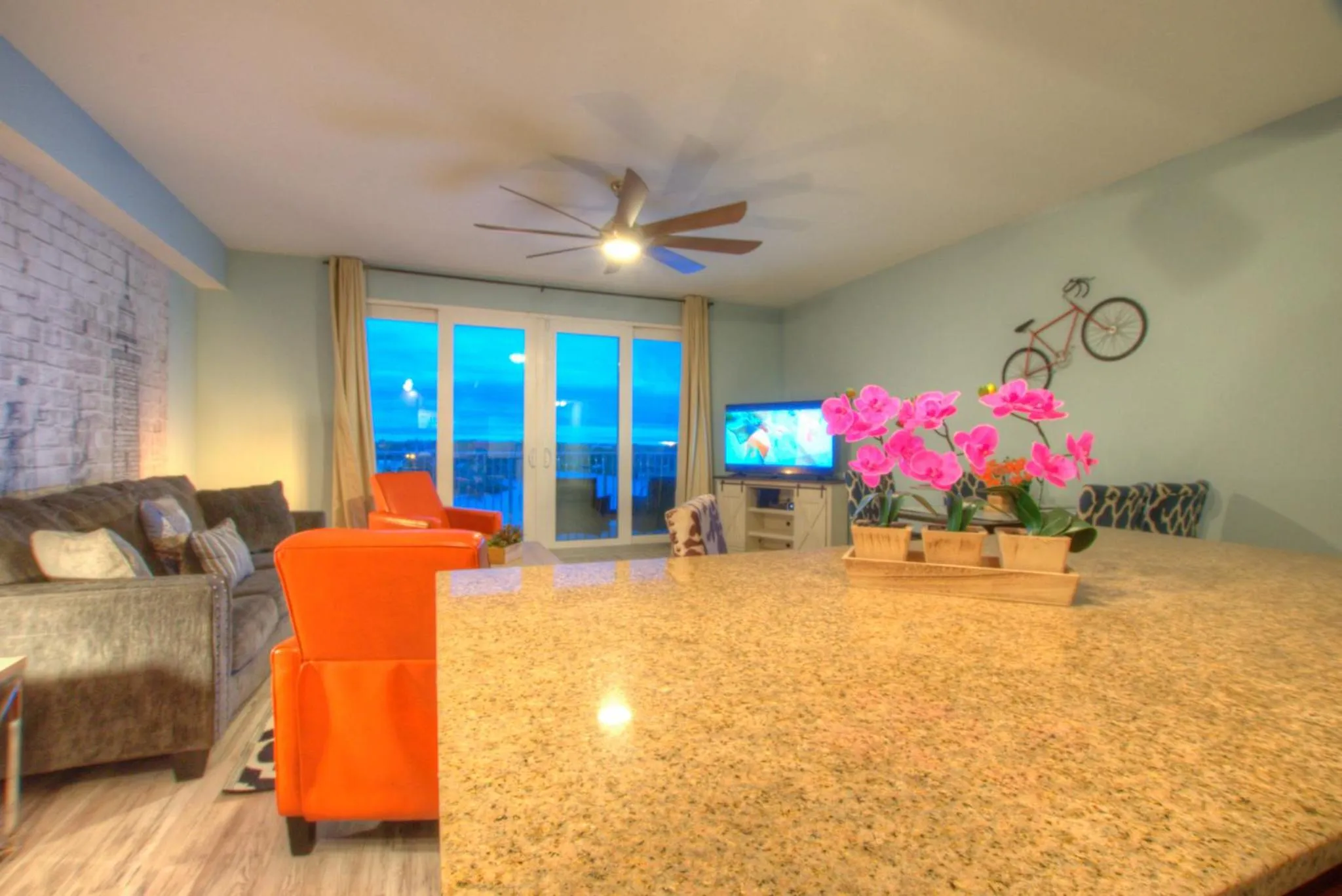 Laketown Wharf 535 By Aneliya