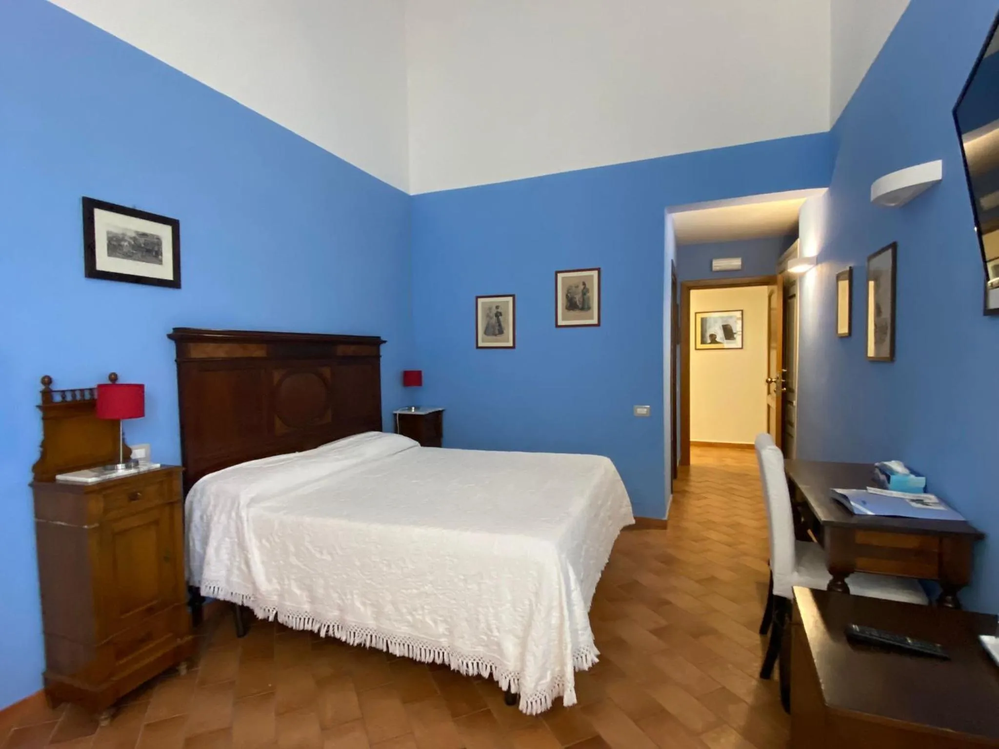 Photo of the whole room, Bed in Villa Trigona