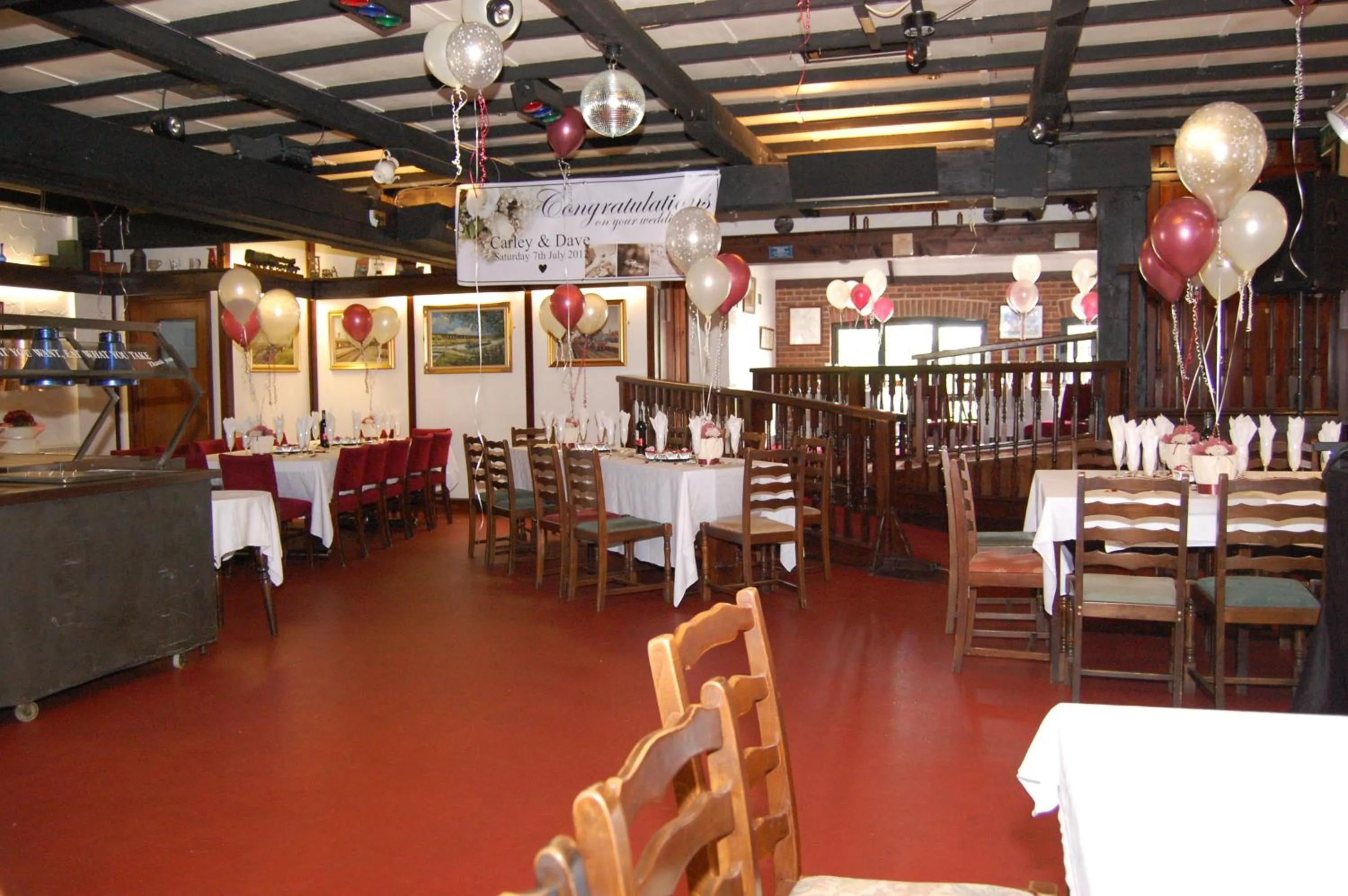 Restaurant/places to eat in Hogs Head Hotel