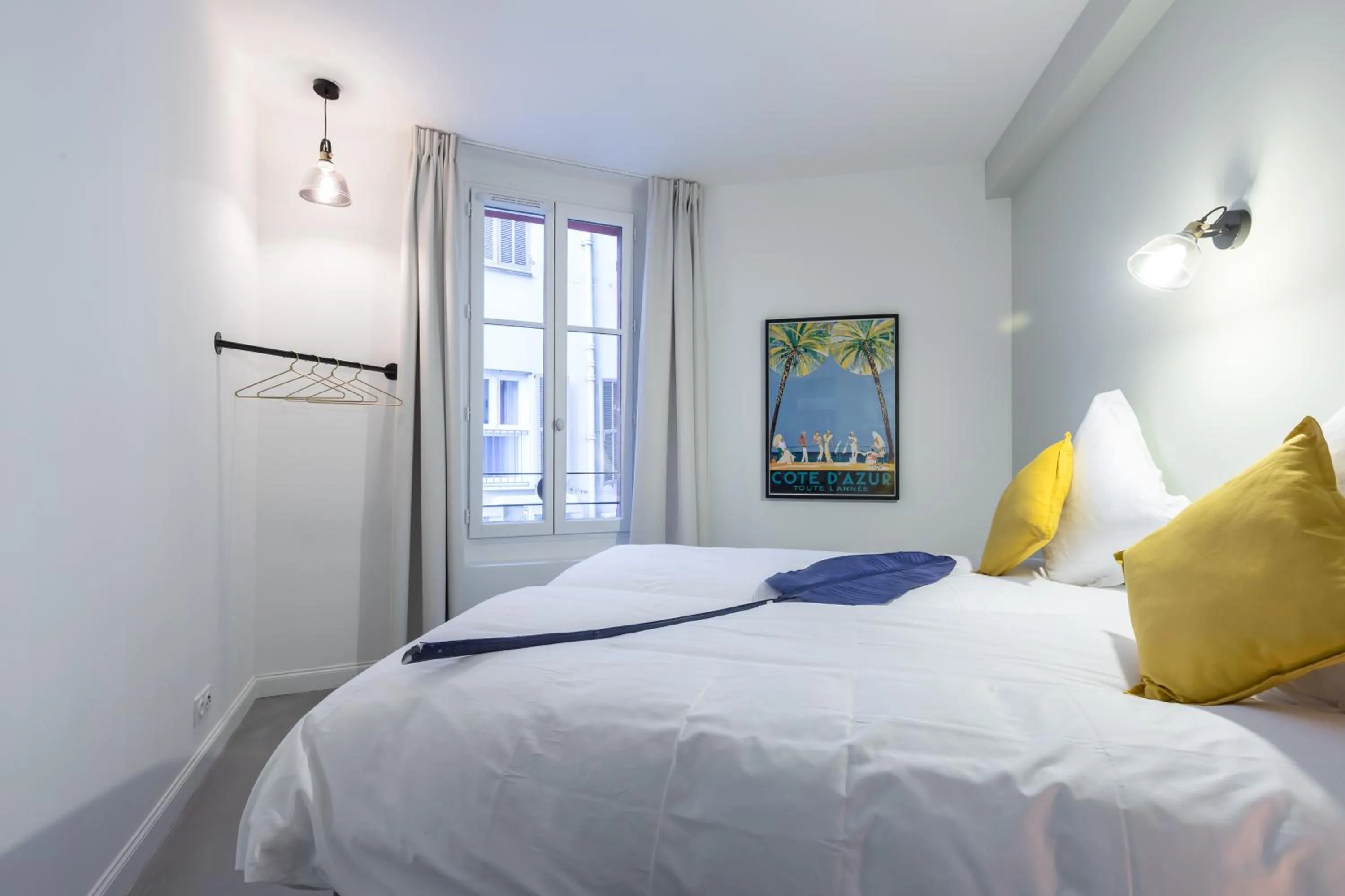 Bed in L'Abeille - Boutique Apartments