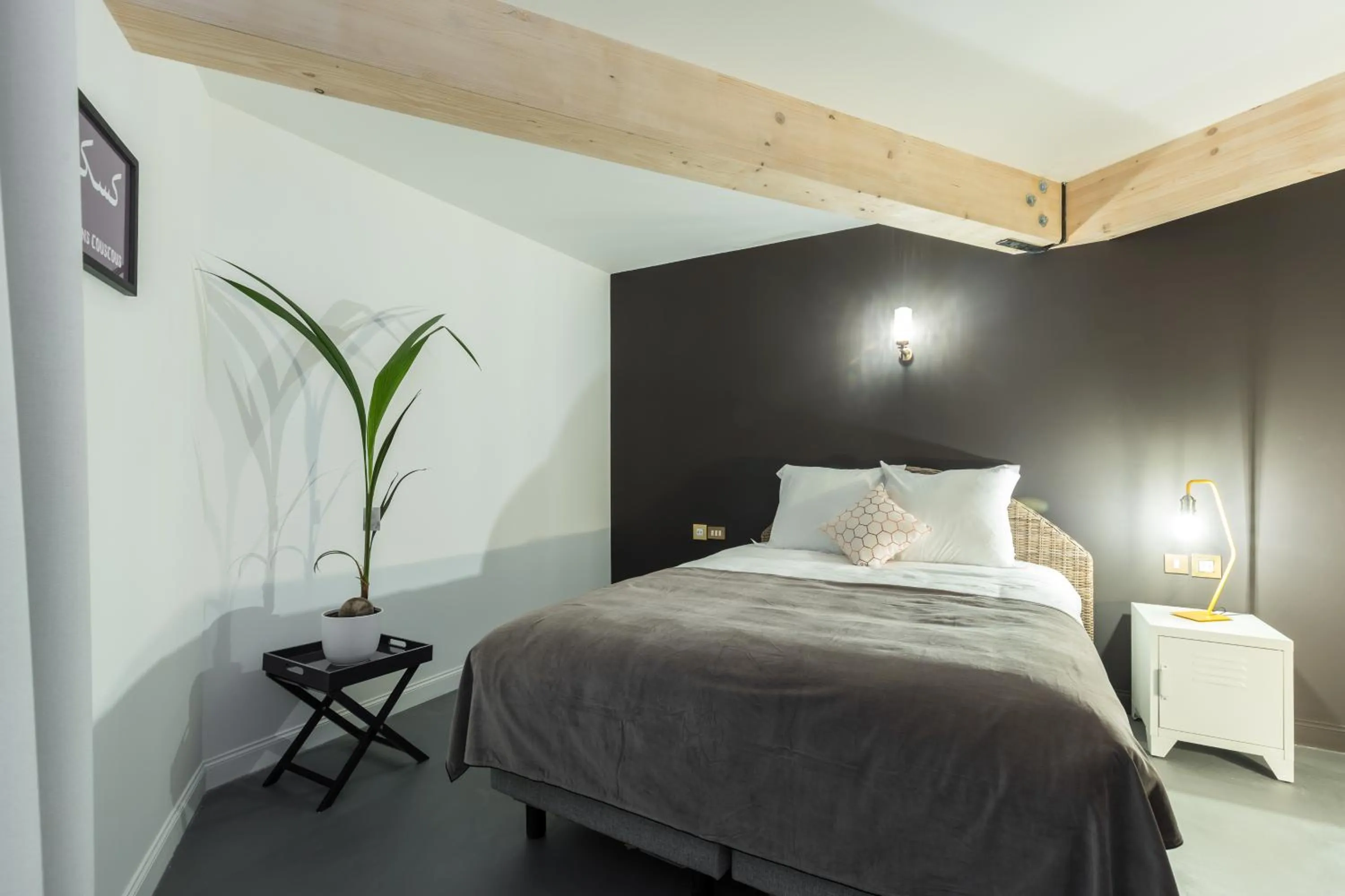 Bed in L'Abeille - Boutique Apartments