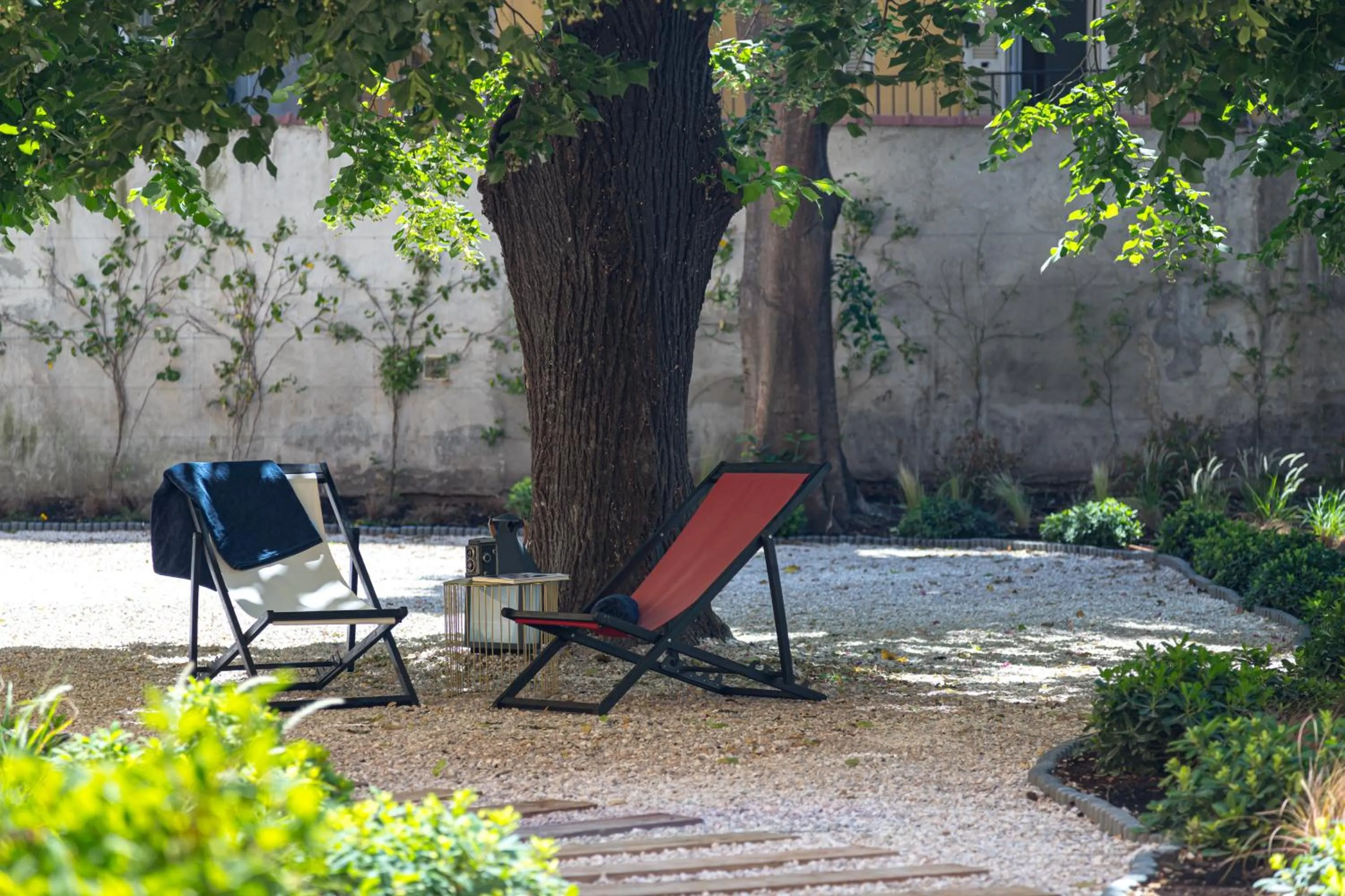 L'Abeille - Boutique Apartments