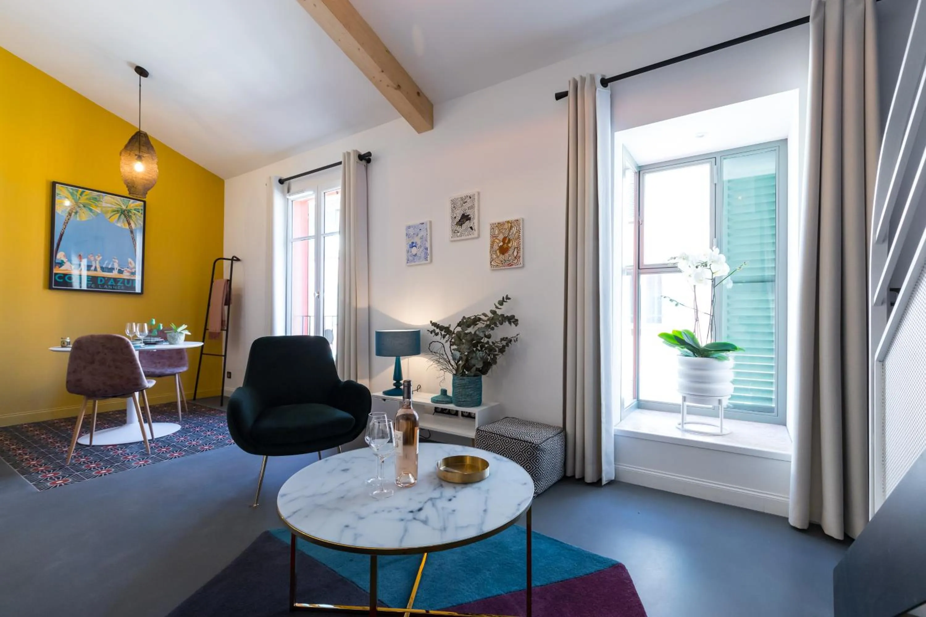 L'Abeille - Boutique Apartments