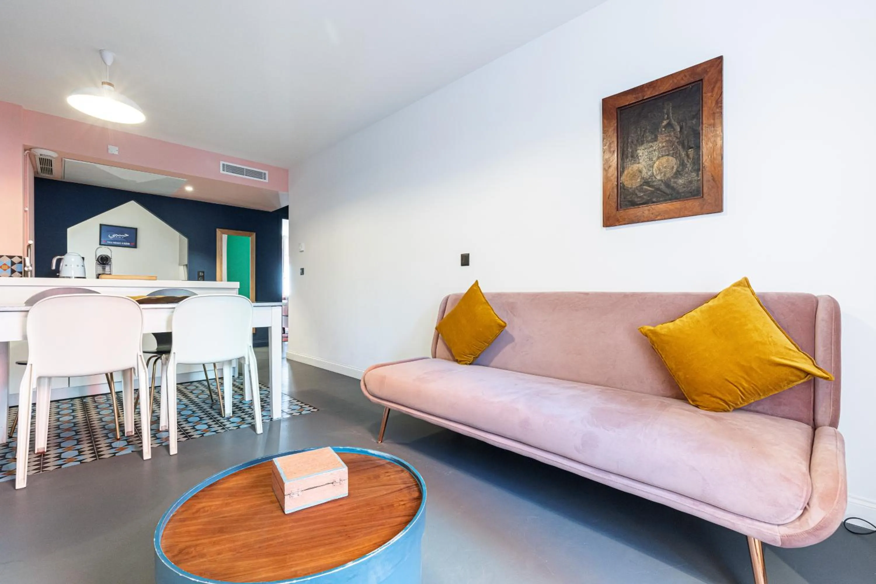 L'Abeille - Boutique Apartments